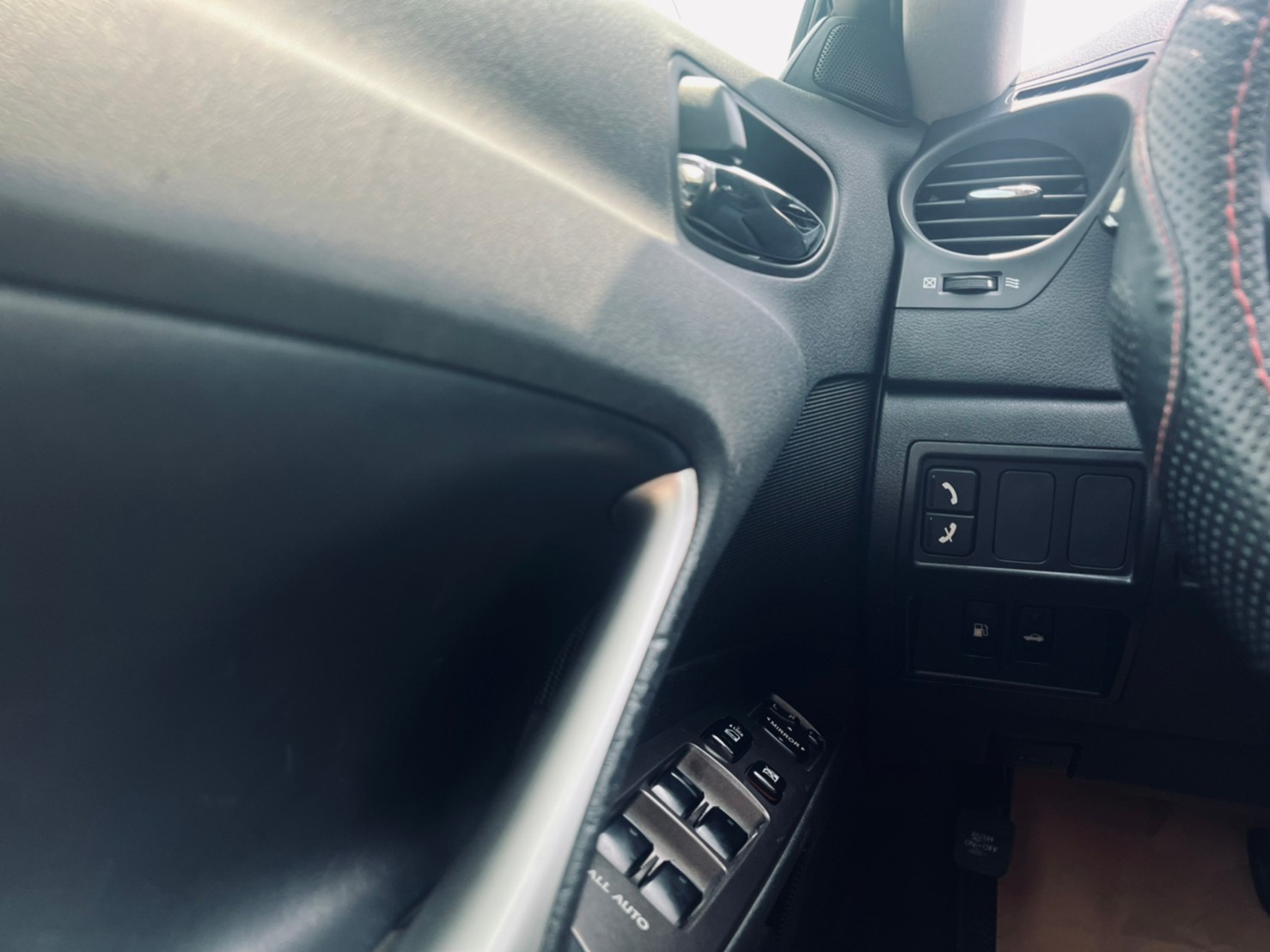 🔥 2007式 Lexus IS IS250 尊榮版 2.5 天窗/免鑰匙 超低價立即入手 🔥【阿龍中古車 0968-691-205】  第2張相片