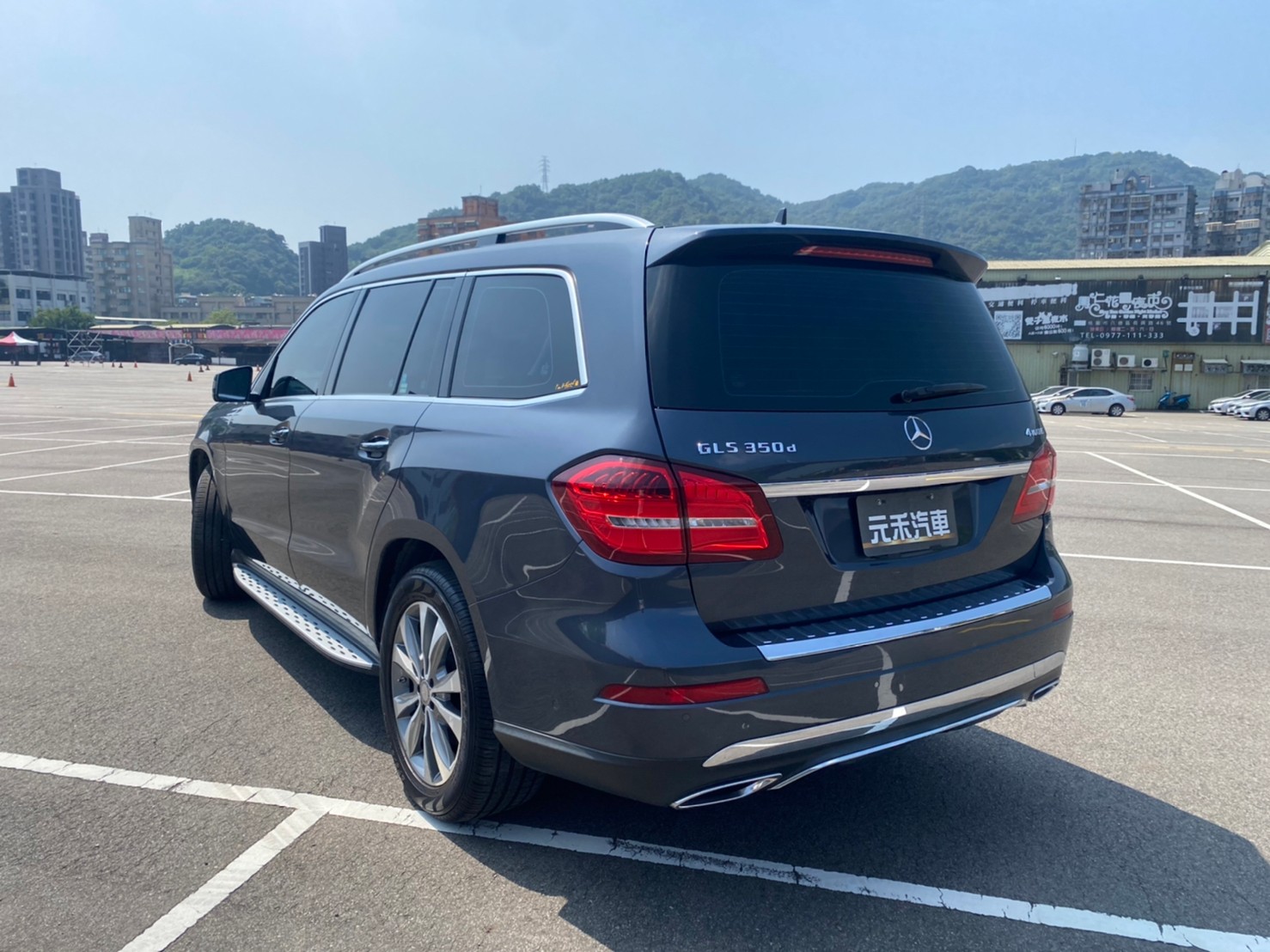 🔥 2016 X166 賓士 總代理 Benz GLS GLS350d 4MATIC 3.0 四驅 七人座 全景天窗/環景/盲點 【阿龍中古車 0968-691-205】  第5張相片