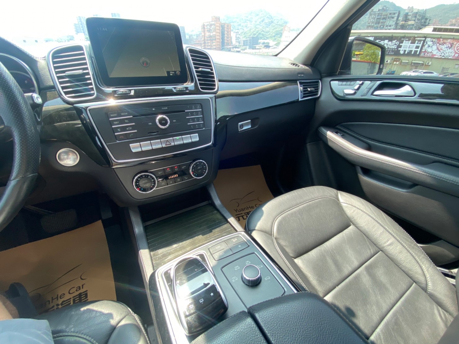 🔥 2016 X166 賓士 總代理 Benz GLS GLS350d 4MATIC 3.0 四驅 七人座 全景天窗/環景/盲點 【阿龍中古車 0968-691-205】  第8張相片