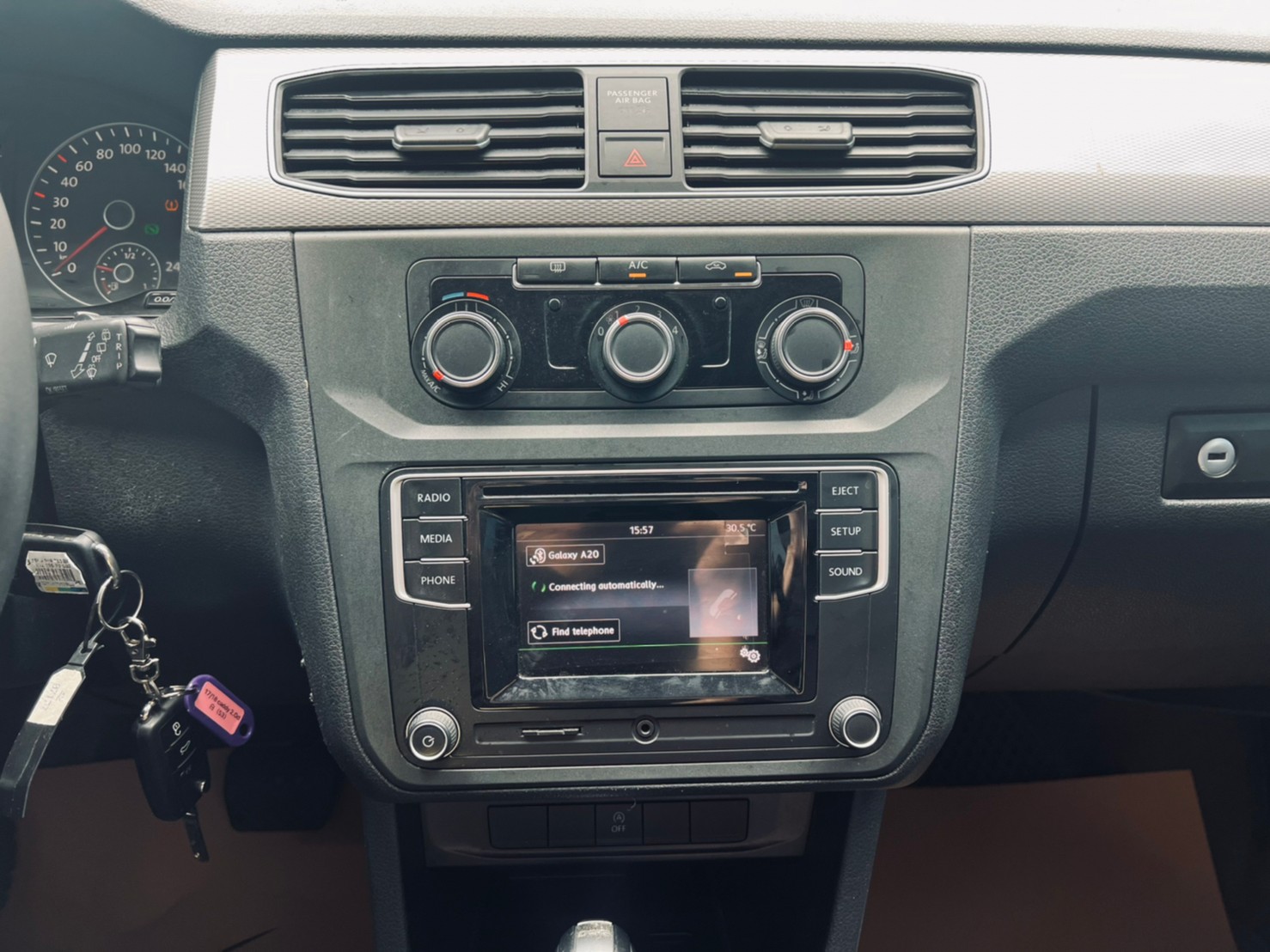 🔥 2018式 VW Caddy Maxi 七人座 廂型休旅 現免60萬 🔥【阿龍中古車 0968-691-205】  第3張相片