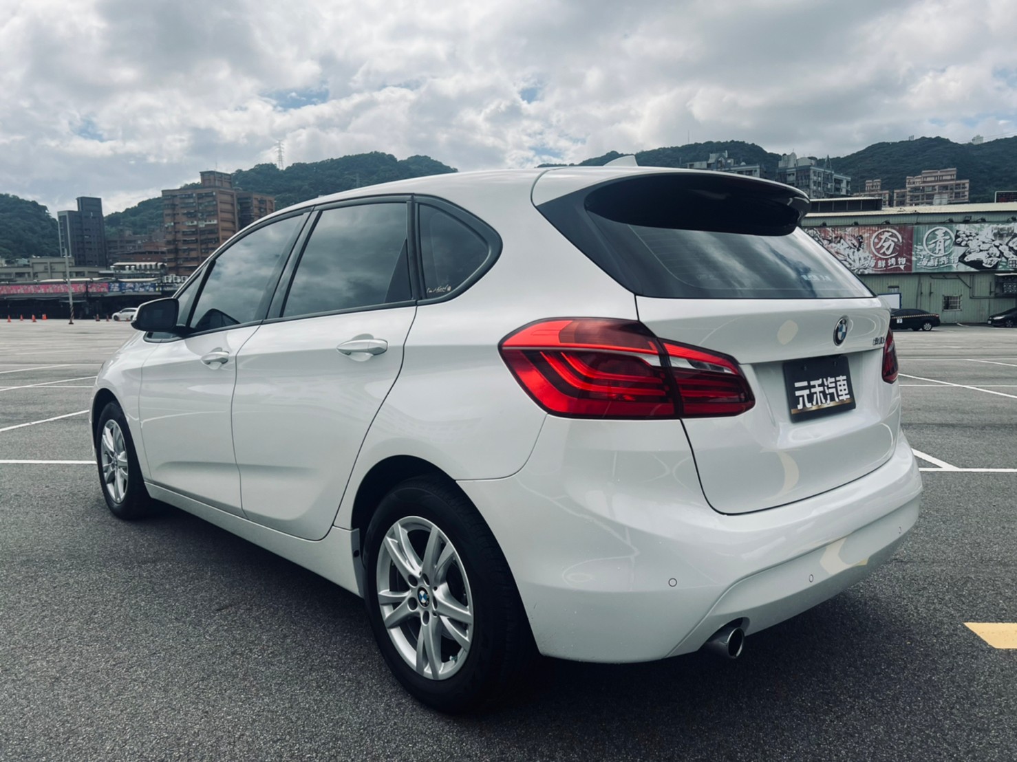 🔥 2015 F45 BMW 寶馬 總代理 218d Active Tourer 跨界休旅 僅跑8萬🔥【阿龍中古車 0968-691-205】  第3張相片