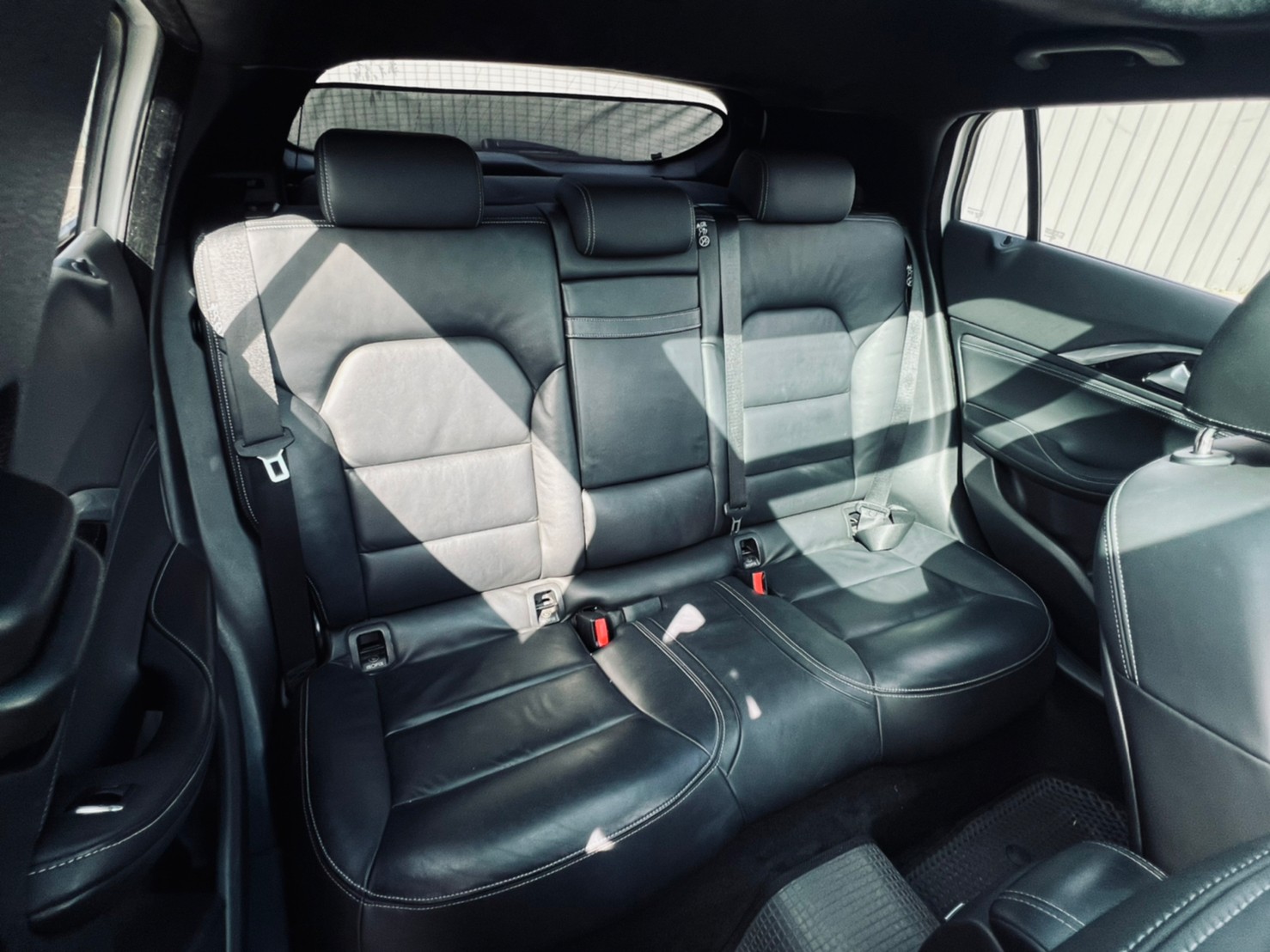 🔥 2018式 新款 Infiniti Q30 1.6t 風尚版 全景天窗/跟車/環景 雙生車 🔥【阿龍中古車 0968-691-205】  第8張相片
