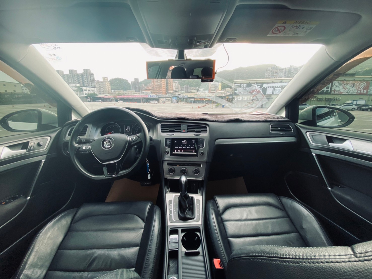 🔥 2015 VW Golf CL 省油省稅1.2 小鋼砲 僅跑8萬🔥【阿龍中古車 0968-691-205】  第2張相片