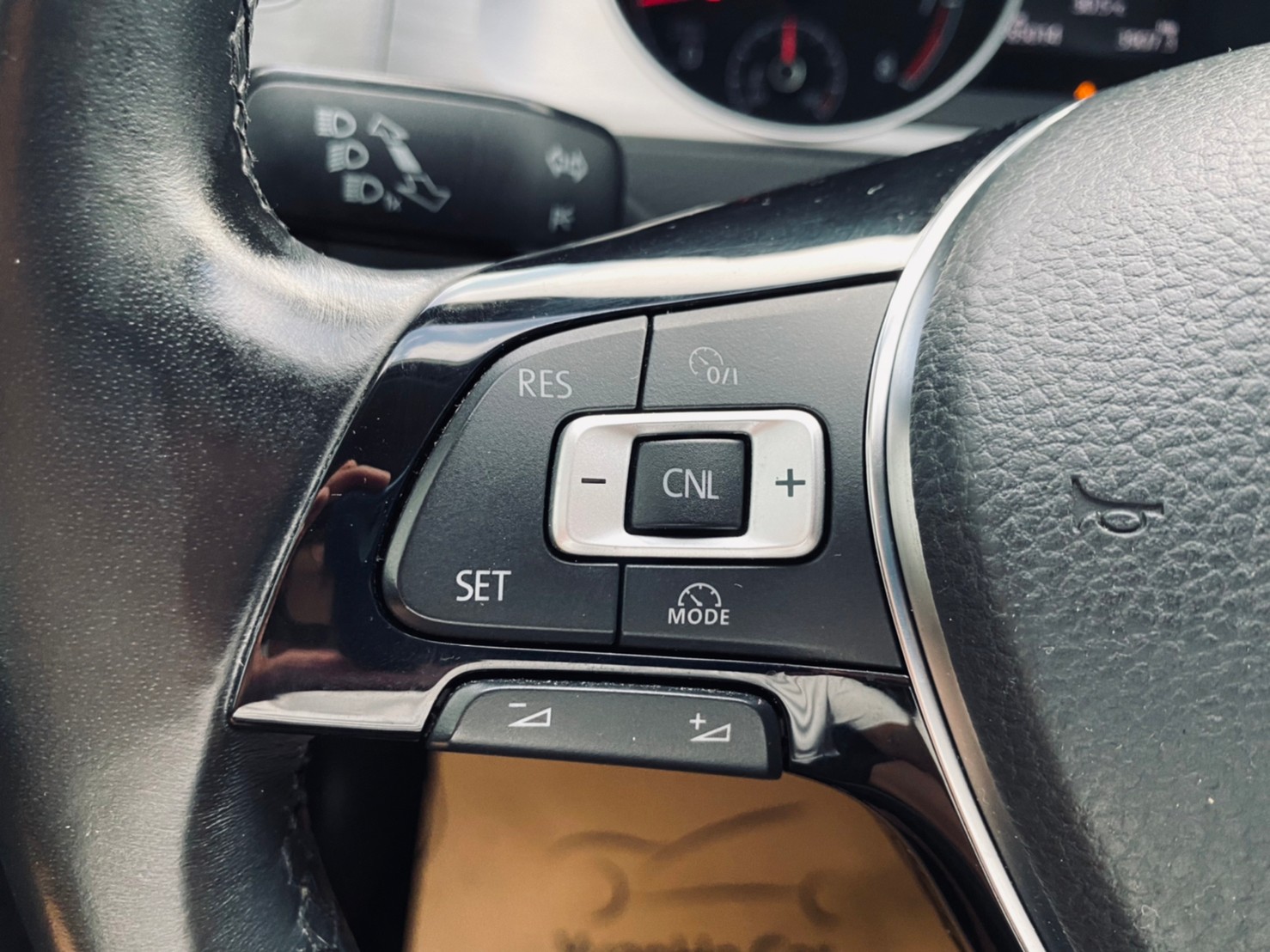 🔥 2015 VW Golf CL 省油省稅1.2 小鋼砲 僅跑8萬🔥【阿龍中古車 0968-691-205】  第7張相片