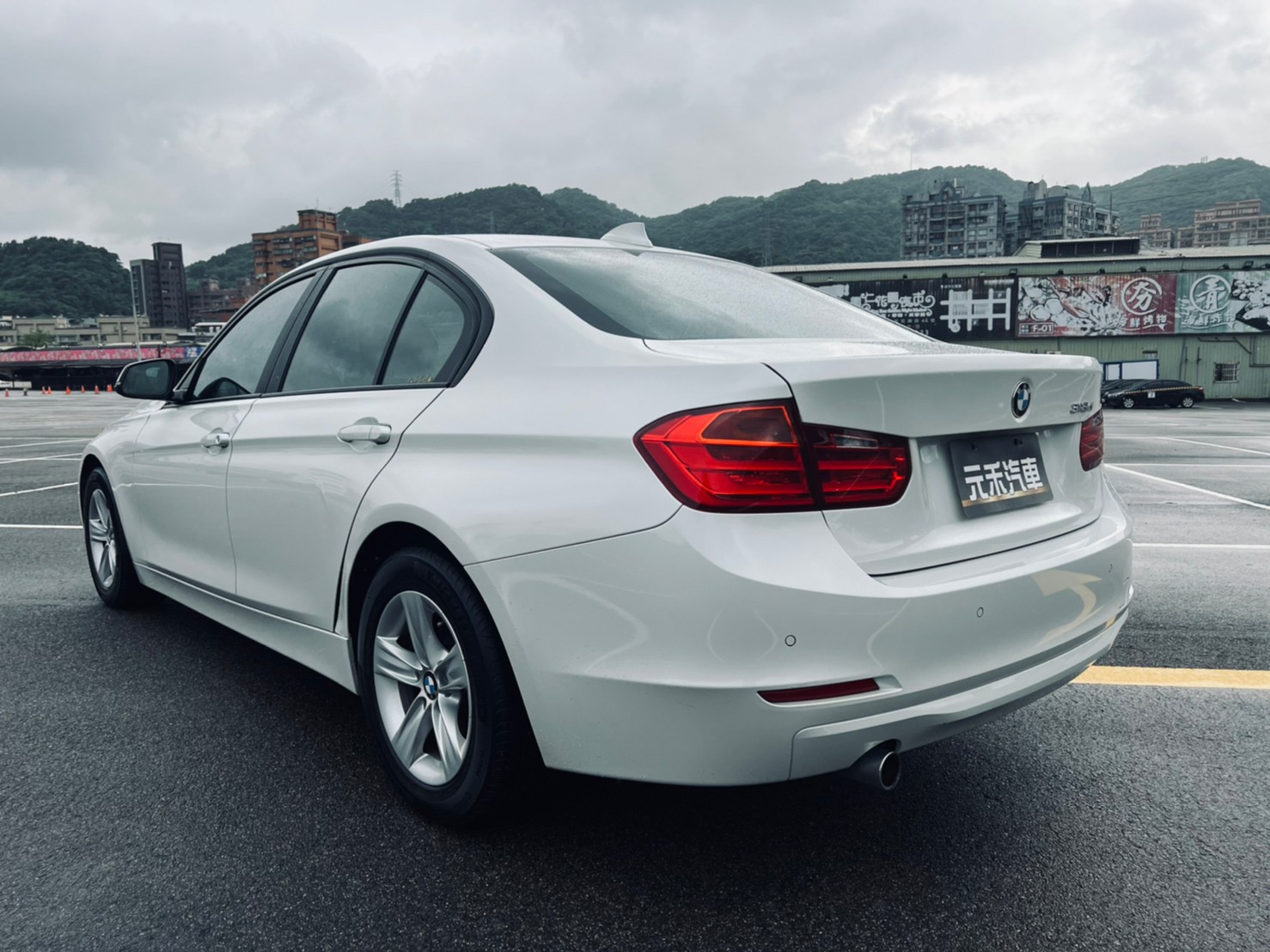 🔥 2012 F30 BMW 總代理 318d 50萬有找 骨折價出售🔥【阿龍中古車 0968-691-205】  第6張相片
