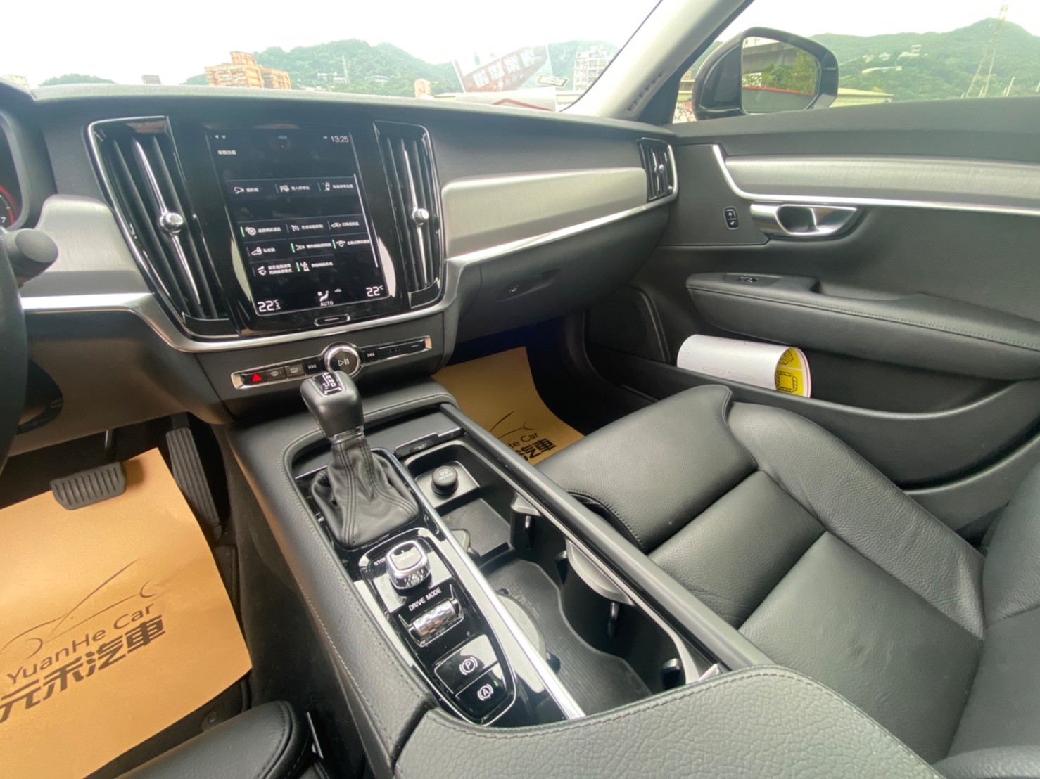 🔥 2017 Volvo S90 T5 Momentum 跟車/電尾門/實跑4萬 🔥177【阿龍中古車 0968-691-205】  第9張相片