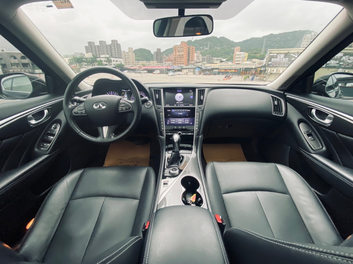 🔥 2016 Infiniti Q50 特色雙弓式水箱護罩/前後LED/雙前電動椅 🔥77【阿龍中古車 0968-691-205】  第2張相片