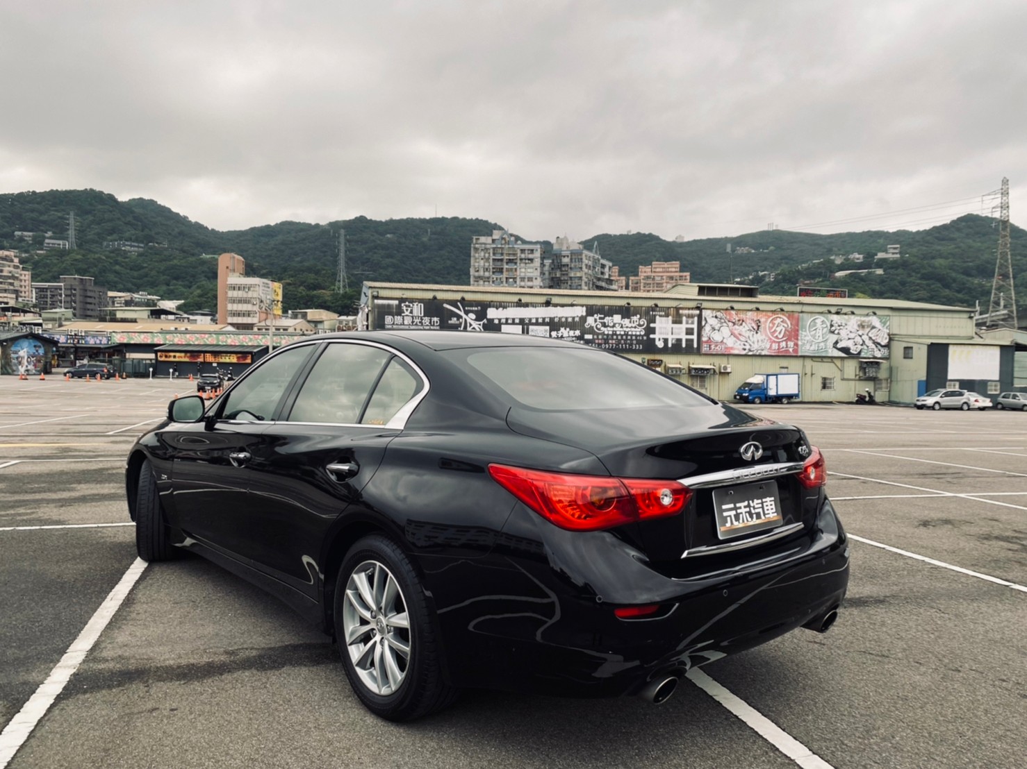 🔥 2016 Infiniti Q50 特色雙弓式水箱護罩/前後LED/雙前電動椅 🔥77【阿龍中古車 0968-691-205】  第9張相片