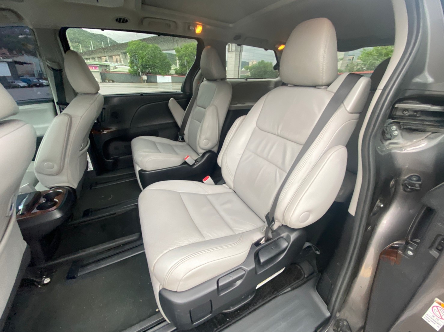 🔥 2016 TOYOTA Sienna Limited 七座 ACC跟車/雙電滑門🔥216【阿龍中古車 0968-691-205】  第3張相片