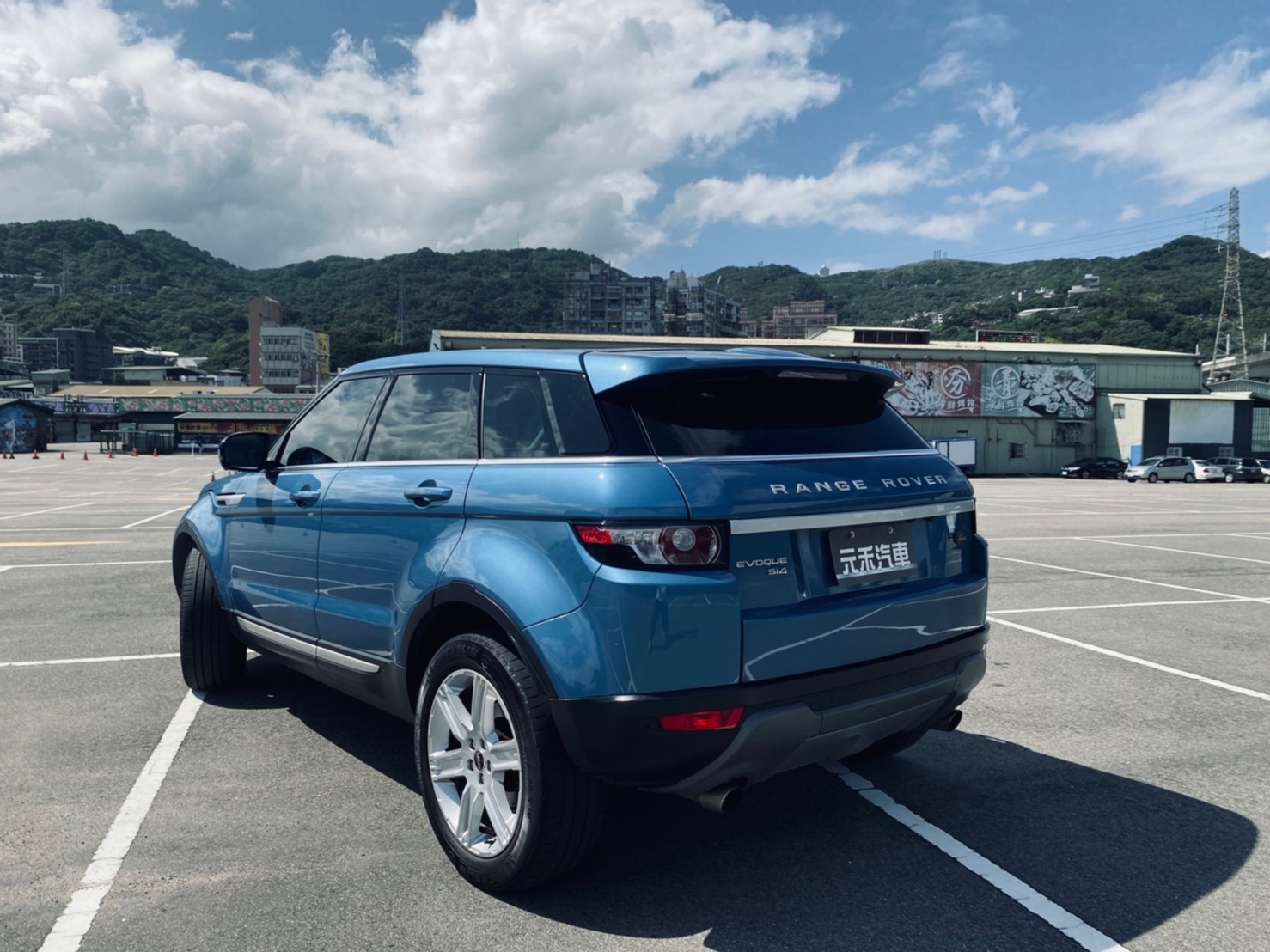 🔥 2012 路虎 荒原路華 Land Rover Range Rover Evoque 伊弗 四驅英系SUV/全景天窗/電尾門/Meridian環繞音響/升級安卓機 🔥216【阿龍中古車 0968-691-205】  第9張相片