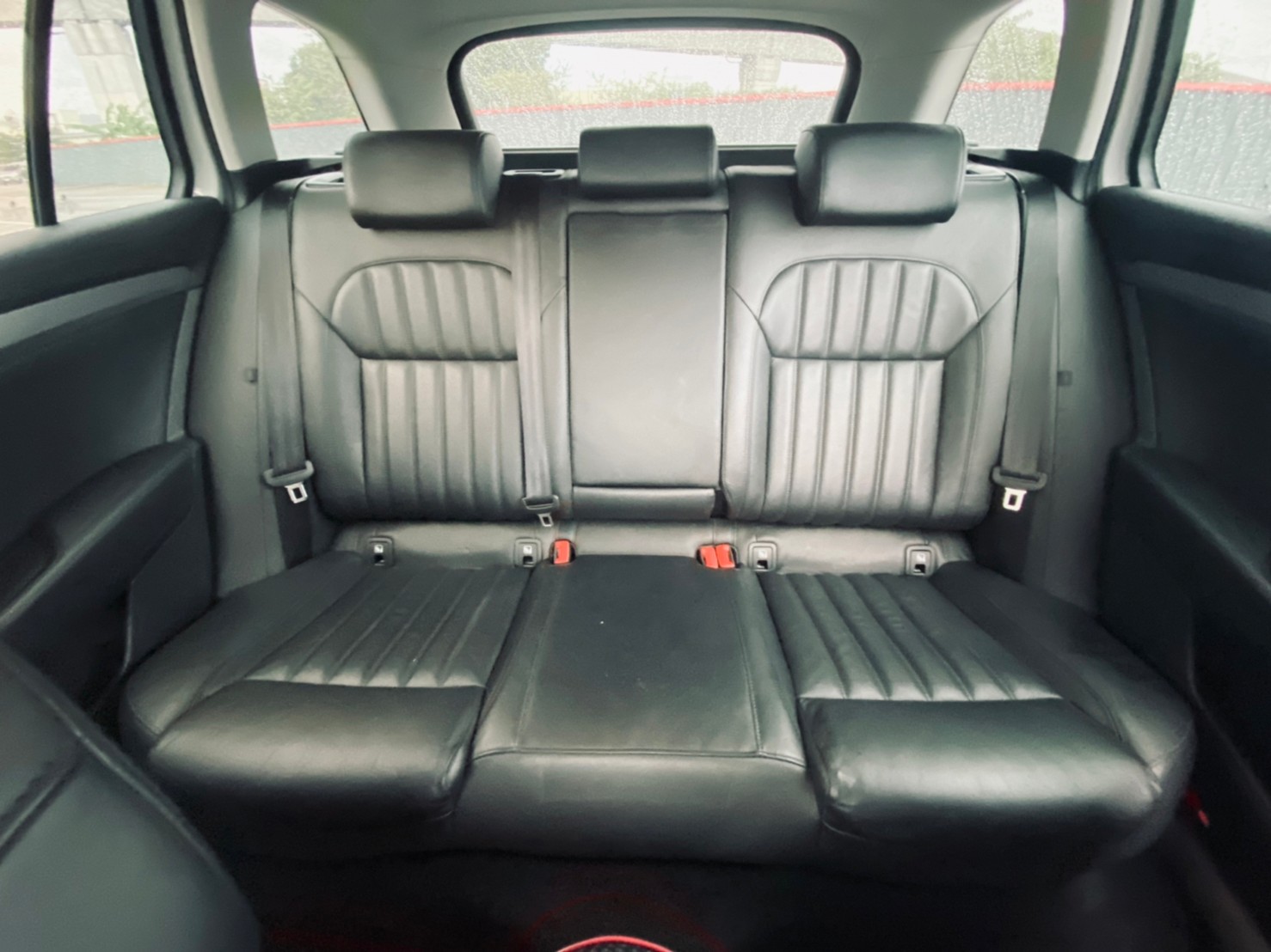 🔥 2016 SKODA 斯柯達 Superb Combi 旅行款 /CarPlay/電尾門 🔥221【阿龍中古車 0968-691-205】  第3張相片