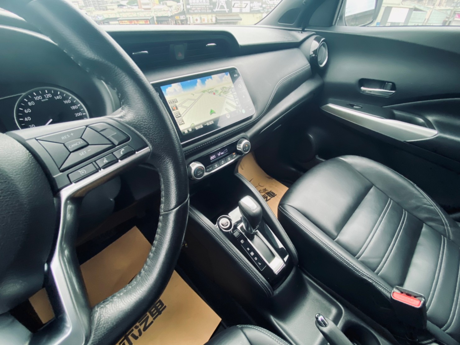 🔥 2019式 NISSAN Kicks CarPlay/無線充電座/抬頭顯示器🔥112【阿龍中古車 0968-691-205】  第5張相片