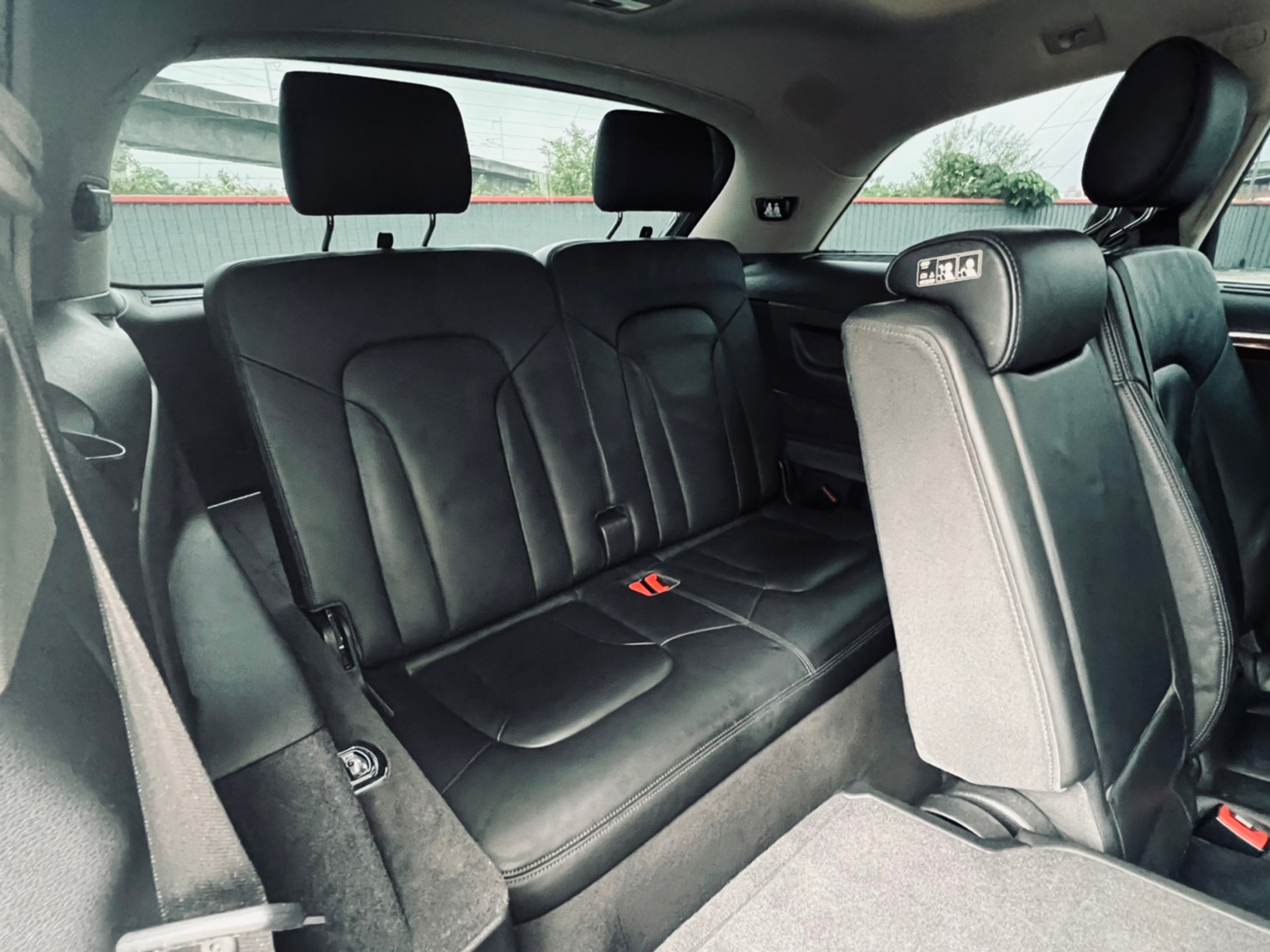 🔥 2014式 AUDI Q7 七人座 柴油 四驅/全景天窗/BOSE環繞音響 🔥106【阿龍中古車 0968-691-205】  第8張相片