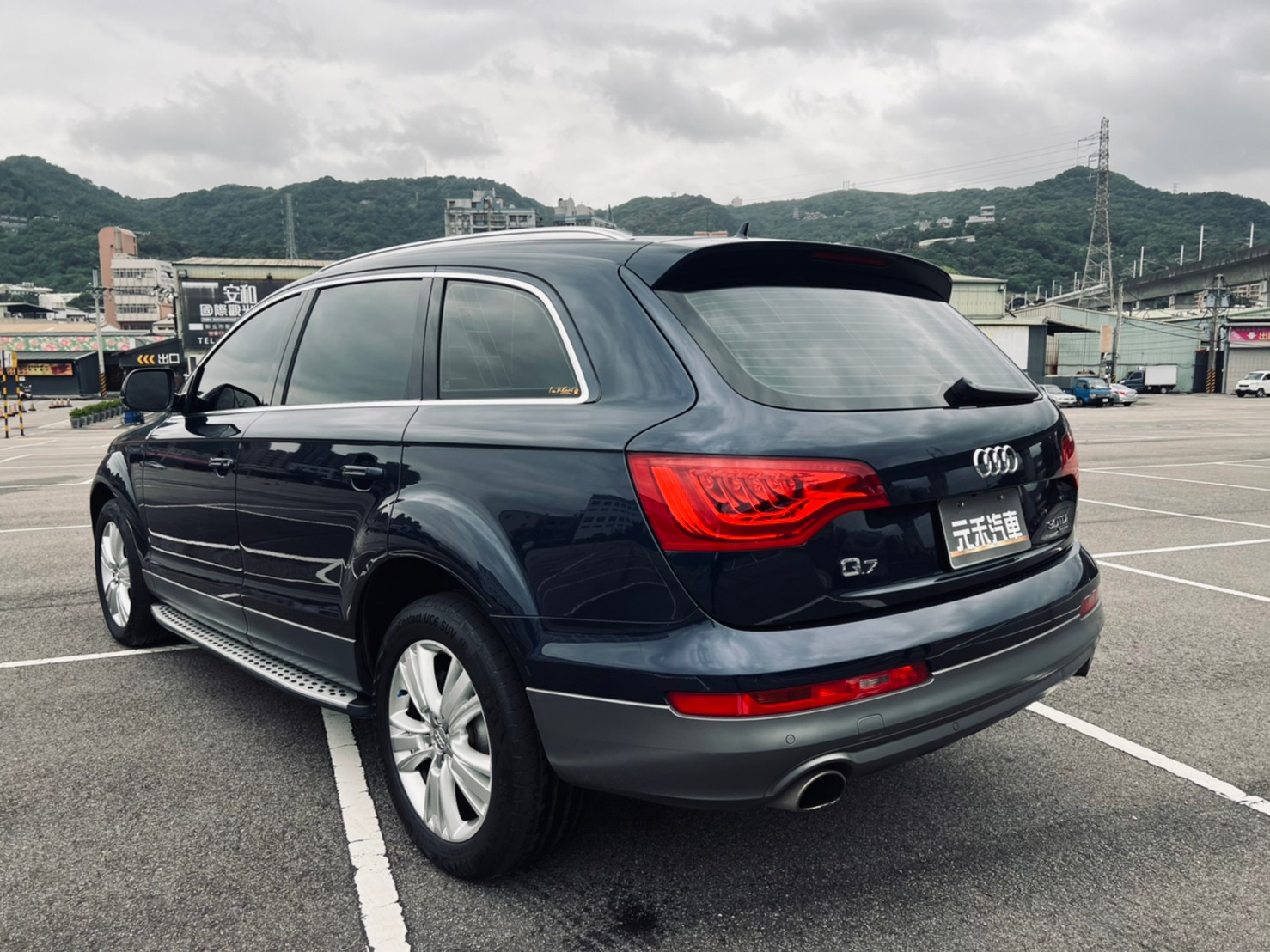 🔥 2014式 AUDI Q7 七人座 柴油 四驅/全景天窗/BOSE環繞音響 🔥106【阿龍中古車 0968-691-205】  第9張相片