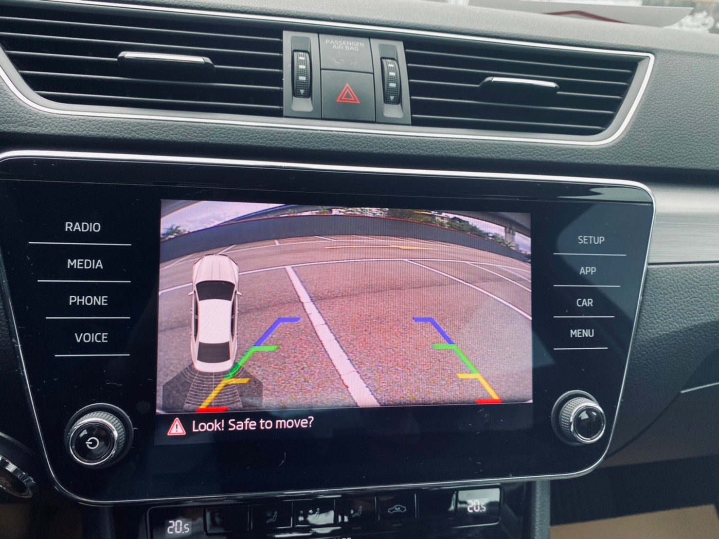 🔥 2018式 SKODA Superb 雙電動椅/電尾門/CarPlay 🔥173【阿龍中古車 0968-691-205】  第7張相片