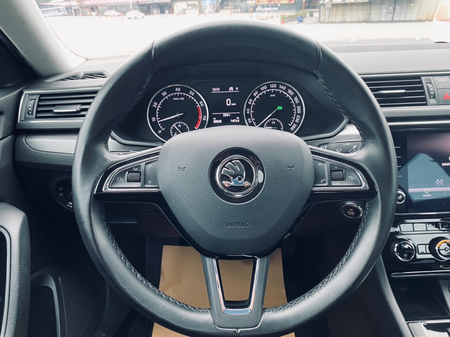 🔥 2018式 SKODA Superb 雙電動椅/電尾門/CarPlay 🔥173【阿龍中古車 0968-691-205】  第9張相片