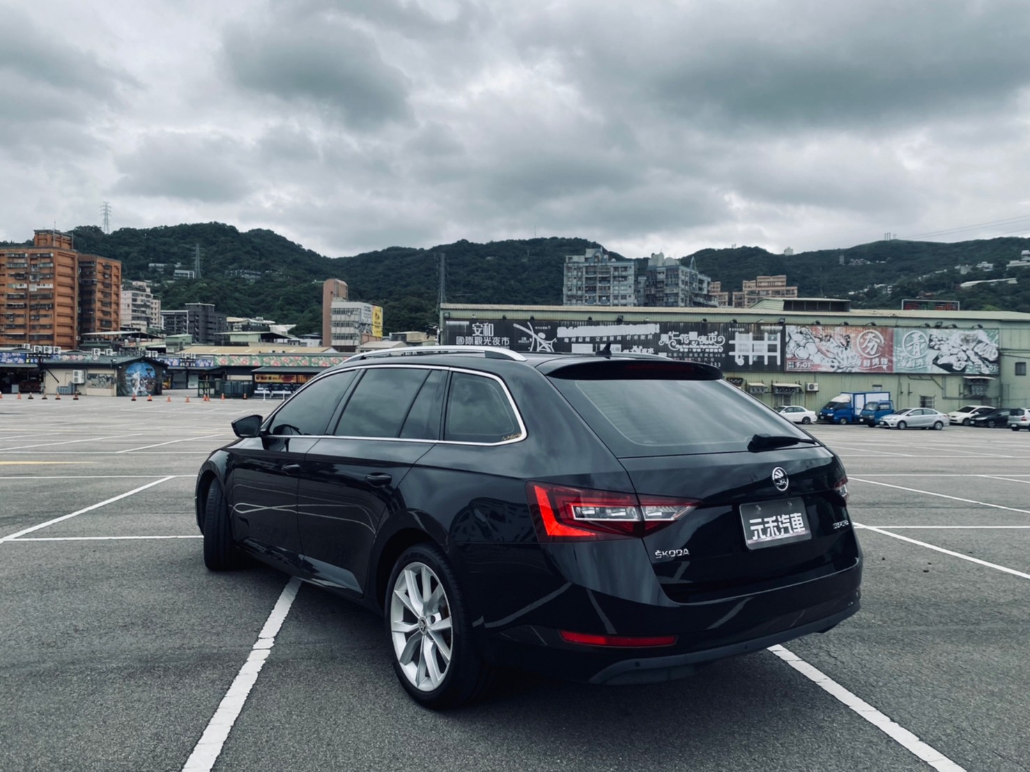 🔥2017式 SKODA 斯科達 Superb Combi 柴油旅行款🔥97【阿龍中古車 0968-691-205】  第7張相片