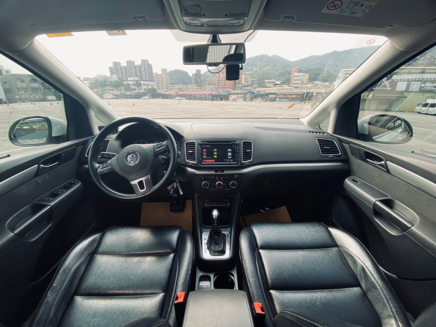 🔥 2015式 VW 雪狼 Sharan TDI BMT Comfortine 七人座 🔥120【阿龍中古車 0968-691-205】  第3張相片