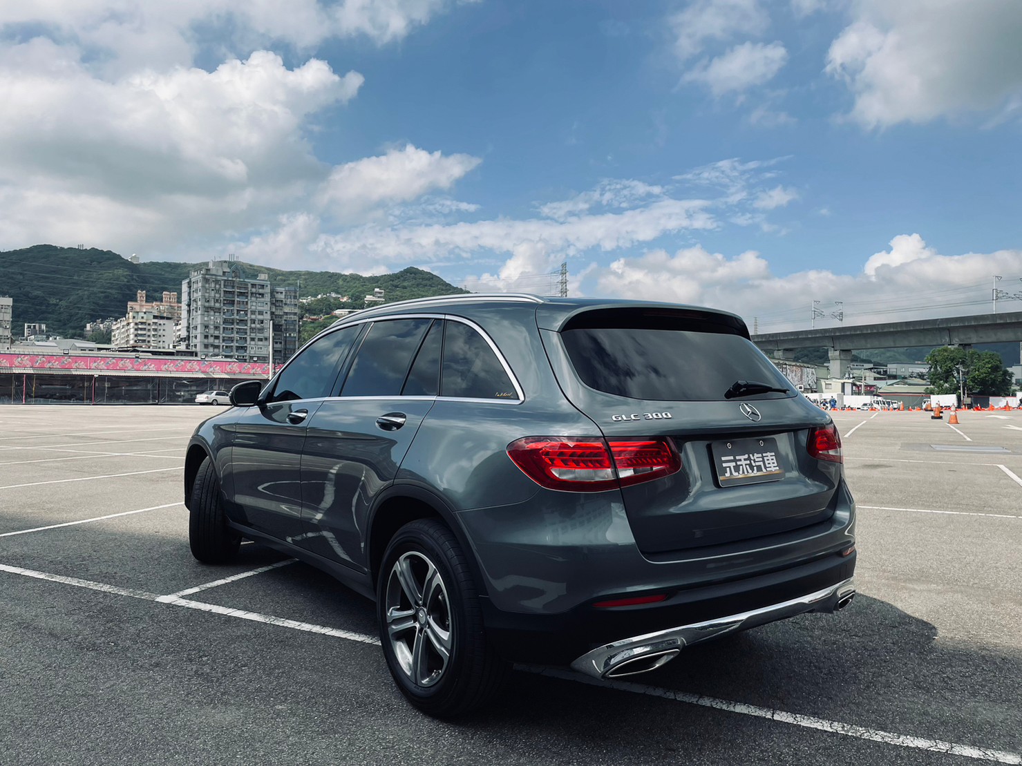🔥2016 X253 GLC300 電熱椅/全景天窗/黑岑木🔥  第2張相片