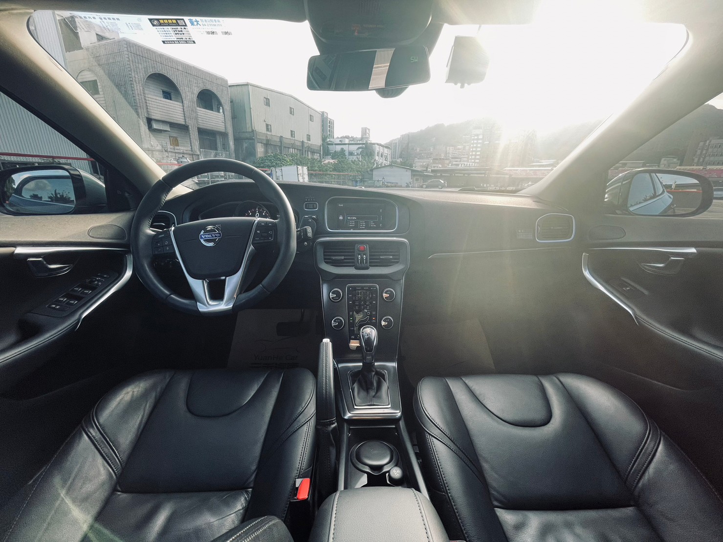 🔥2013 Volvo V40 T4豪華版 僅跑四萬公里!!🔥  第6張相片