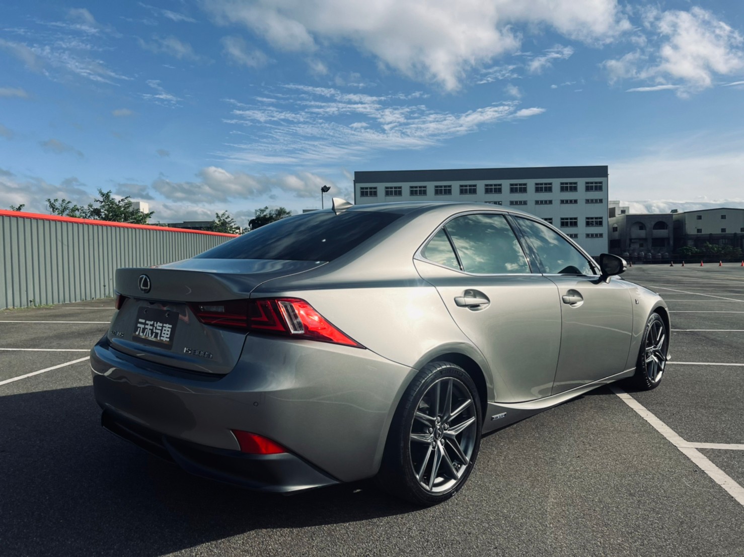 🔥2014式 IS300h F Sport Navi版 跑車紅內🔥  第13張相片
