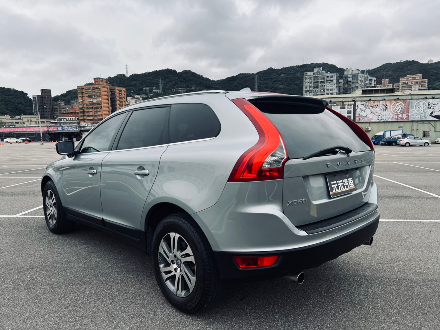 🔥2011 XC60 T5旗艦版 電熱椅/跟車/豪華配備🔥  第4張相片