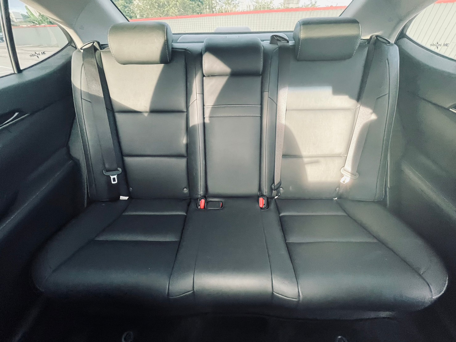 🔥2013 Lexus ES300h 豪華版油電 寧靜舒適🔥  第3張相片
