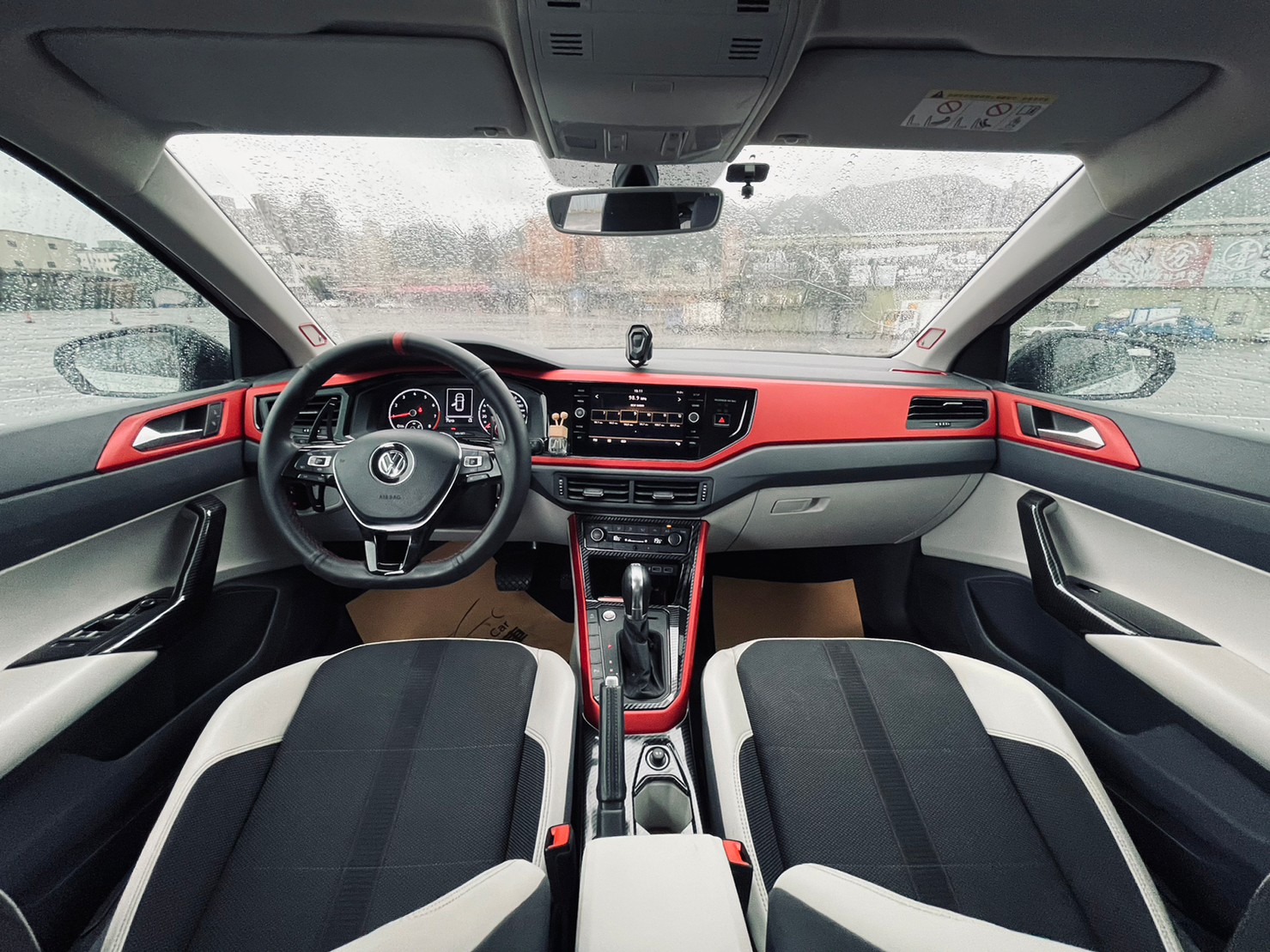 🔥2019式 VW Polo beats音響版 /消光白/ACC跟車🔥135【阿龍中古車 0968-691-205】  第2張相片