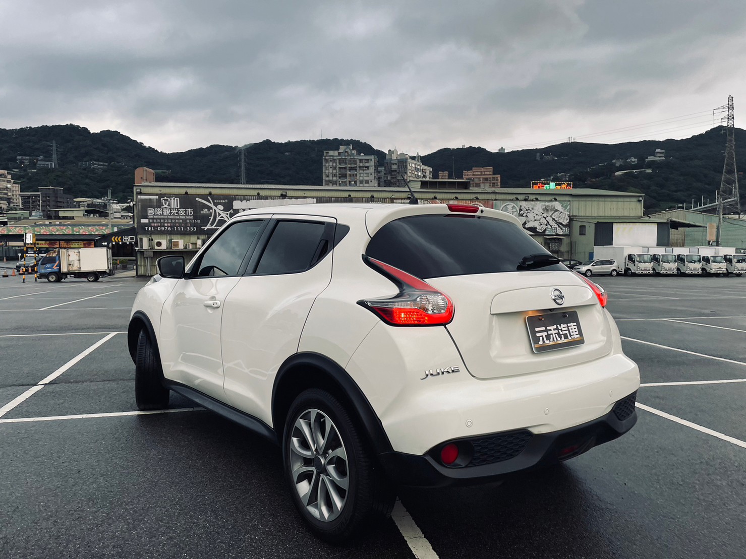 🔥2015式 NISSAN Juke 1.6自然進氣豪華版/特色造型🔥93【阿龍中古車 0968-691-205】  第9張相片