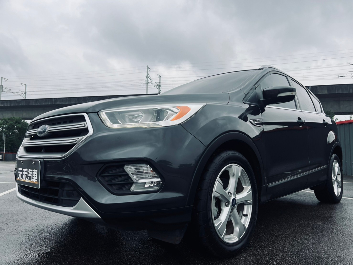 🔥2017 Kuga 1.5 全景窗/腳踢尾門/實用好車🔥216【阿龍中古車 0968-691-205】  第2張相片