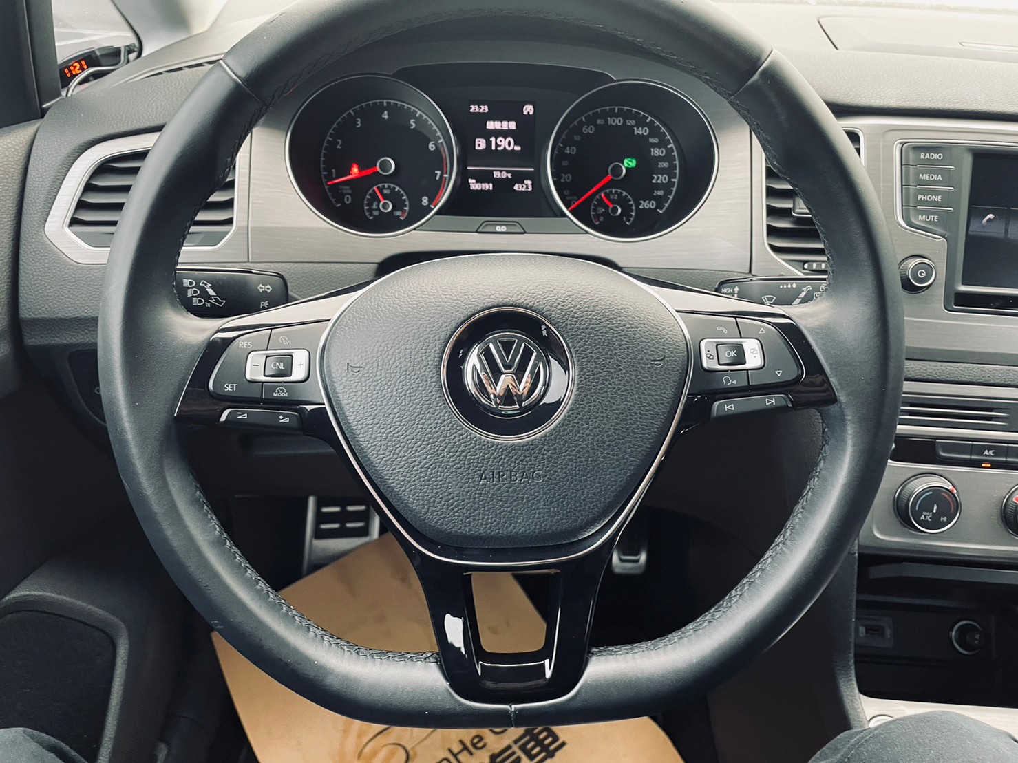 🔥2016 VW Golf Sportsvan 180 TSI  Comfortline 1.2  CarPlay/超省油稅🔥94【阿龍中古車 0968-691-205】  第7張相片