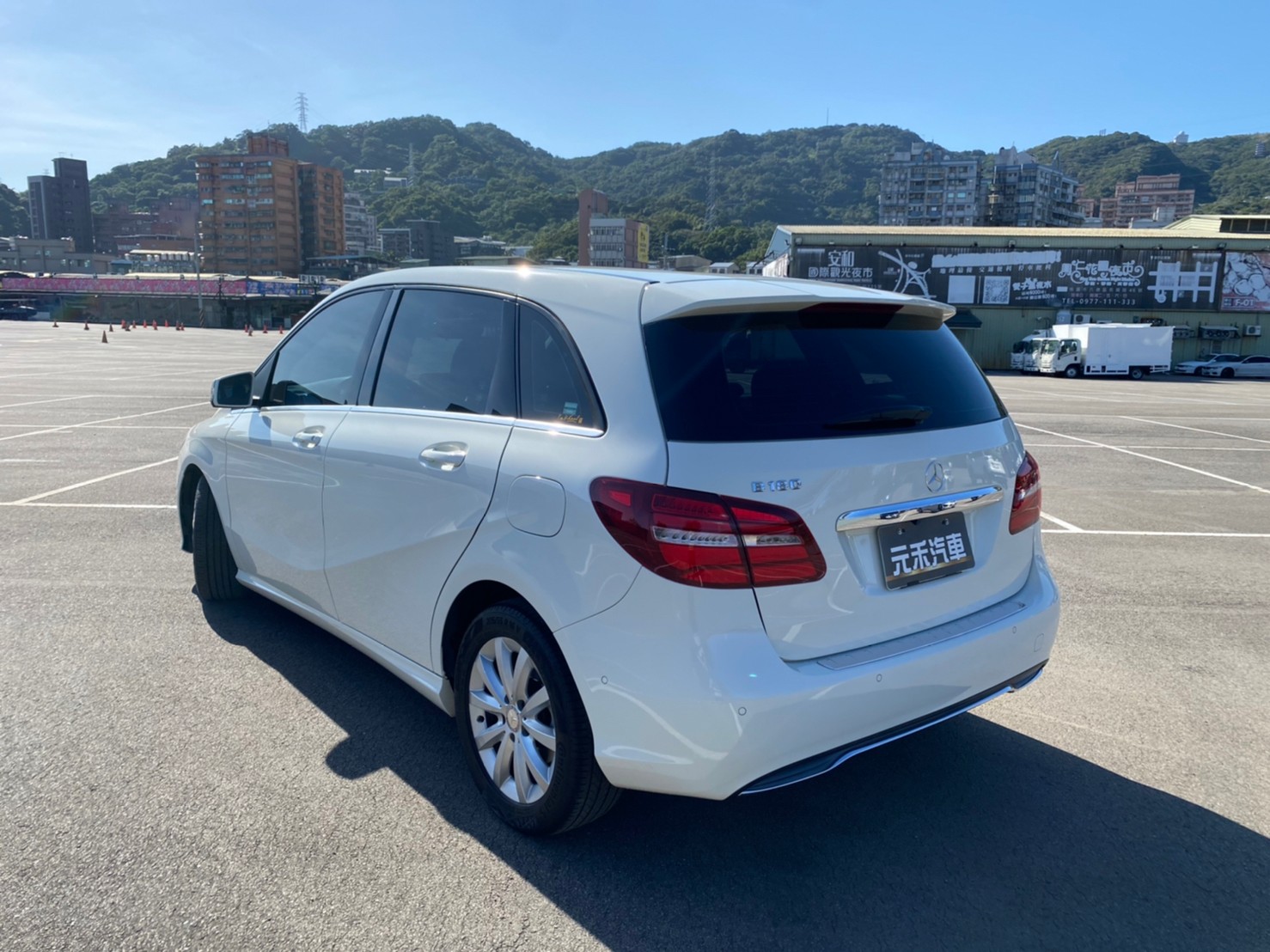 🔥2015 W246 BENZ B180 自動停車 過年換車首選 實惠掀背休旅🔥164【阿龍中古車 0968-691-205】  第7張相片
