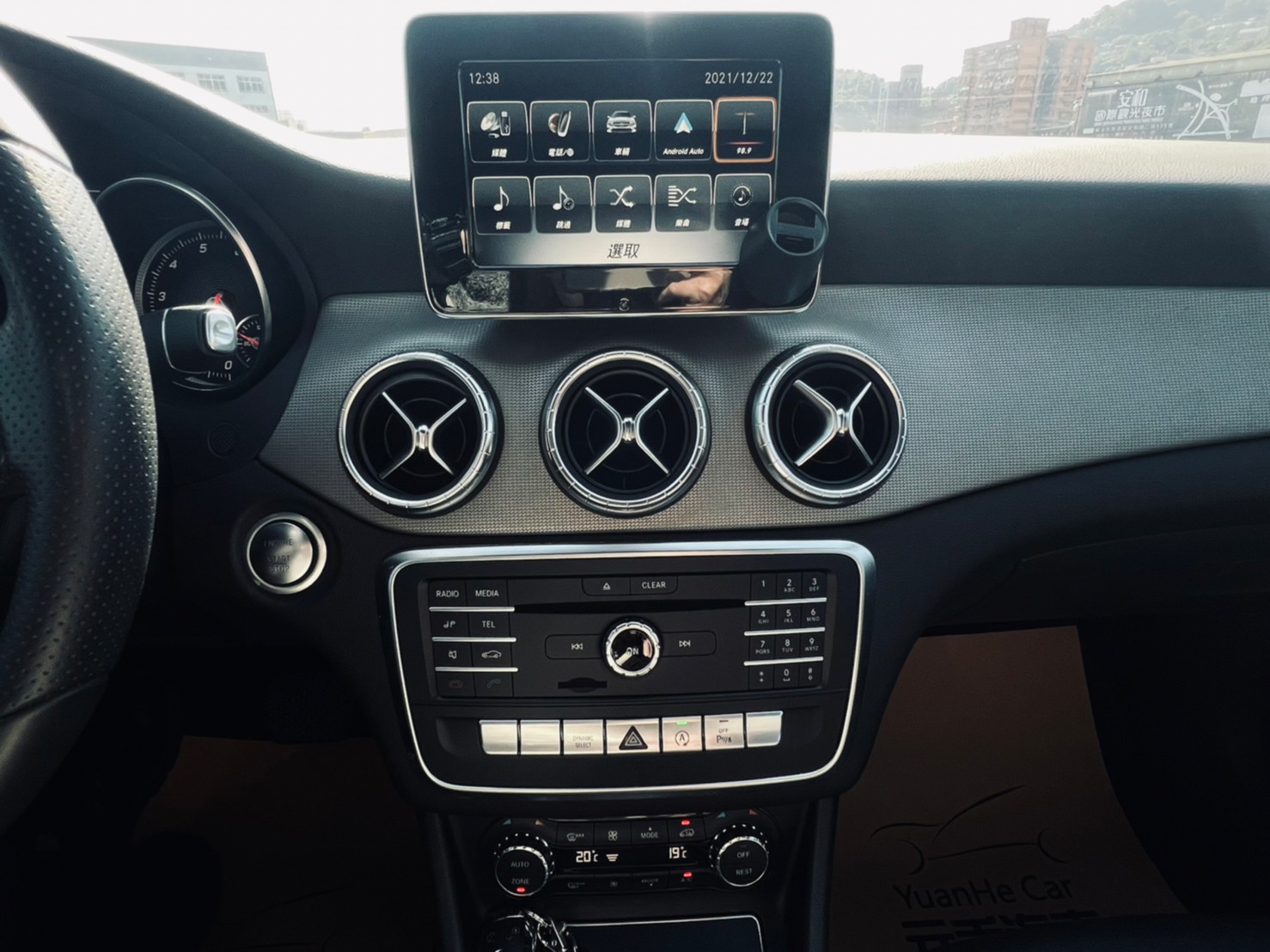 🔥2017 BENZ CLA CLA200 靈巧操控/跑車座椅/白金王座🔥152【阿龍中古車 0968-691-205】  第4張相片