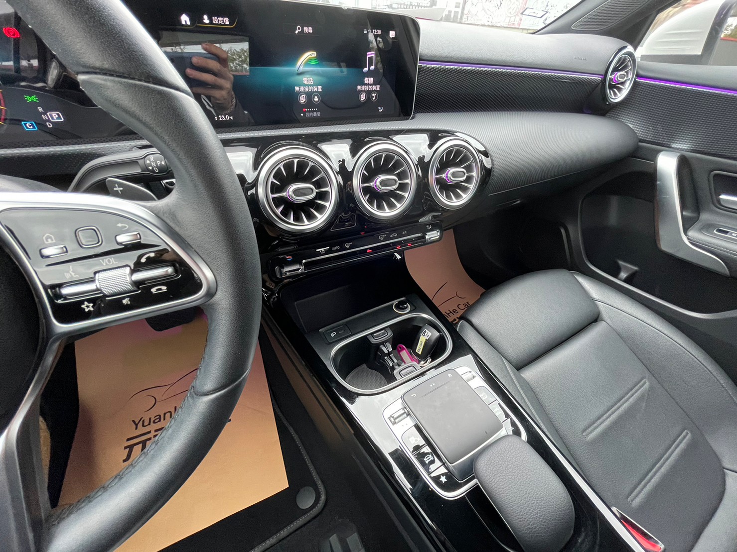 🔥2020式 BENZ A200 五門小鋼砲/雙賽車椅/僅跑2萬🔥166【阿龍中古車 0968-691-205】  第7張相片
