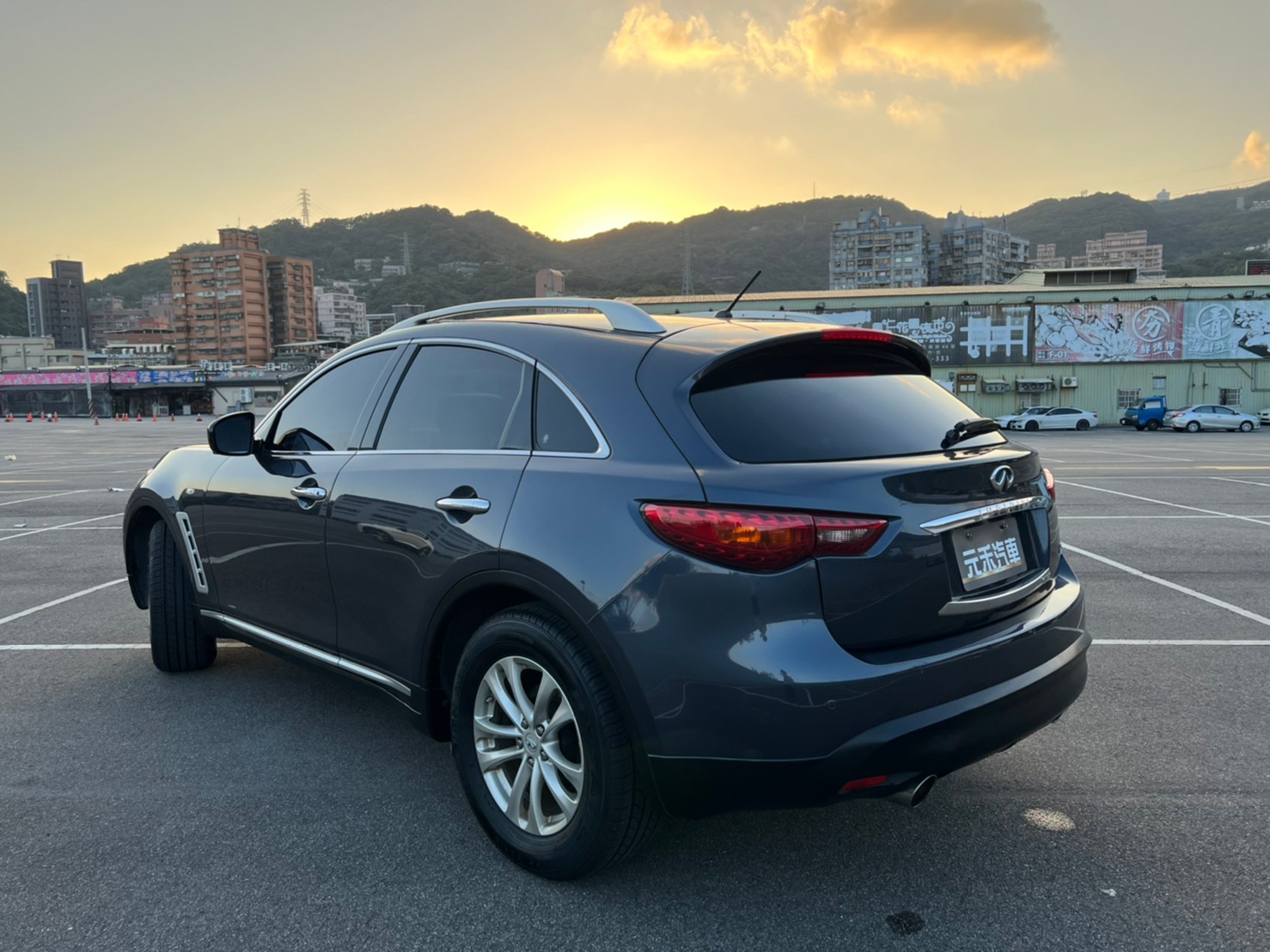 🔥2008 2代 INFINITI FX35 Sport 四驅/BOSE音響/跑10萬🔥14【阿龍中古車 0968-691-205】  第9張相片