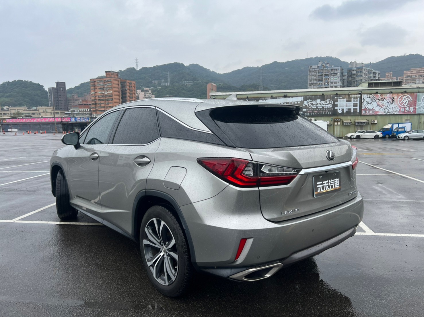 🔥2016 LEXUS RX RX350 旗艦 大滿配/ACC跟車/環景/跑6萬🔥29【阿龍中古車 0968-691-205】  第5張相片