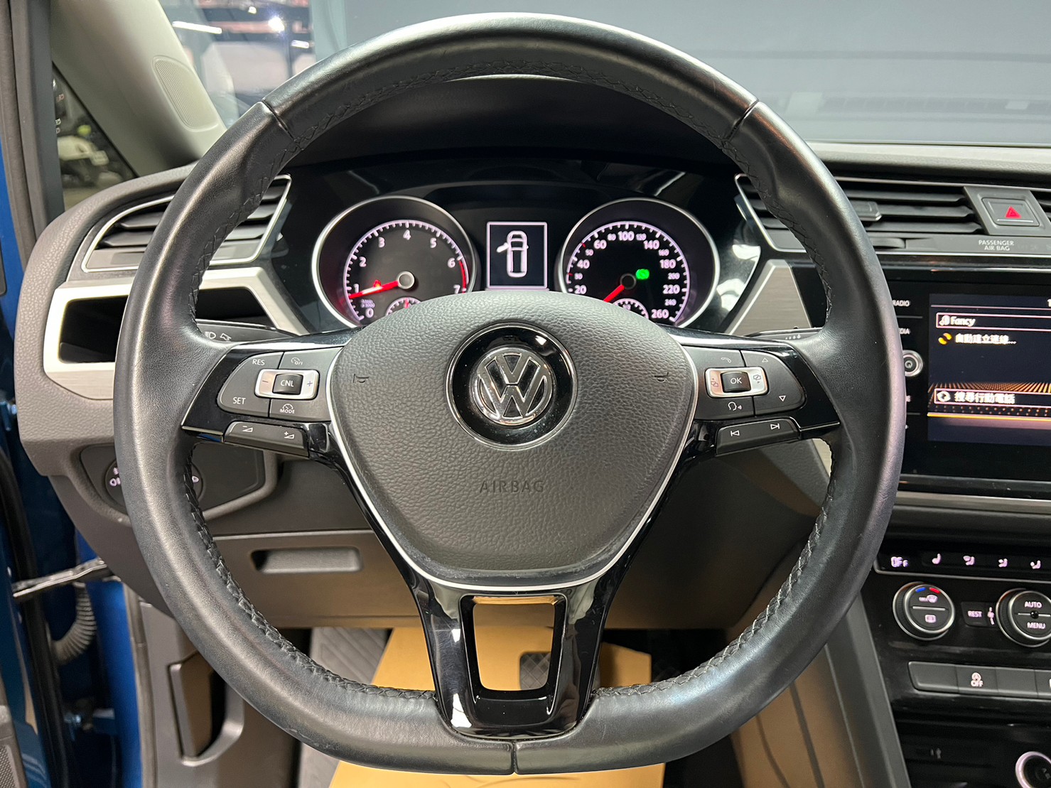 🔥2018式 VW Touran 土狼 實惠廂型七人座/跑7萬🔥29【阿龍中古車 0968-691-205】  第5張相片