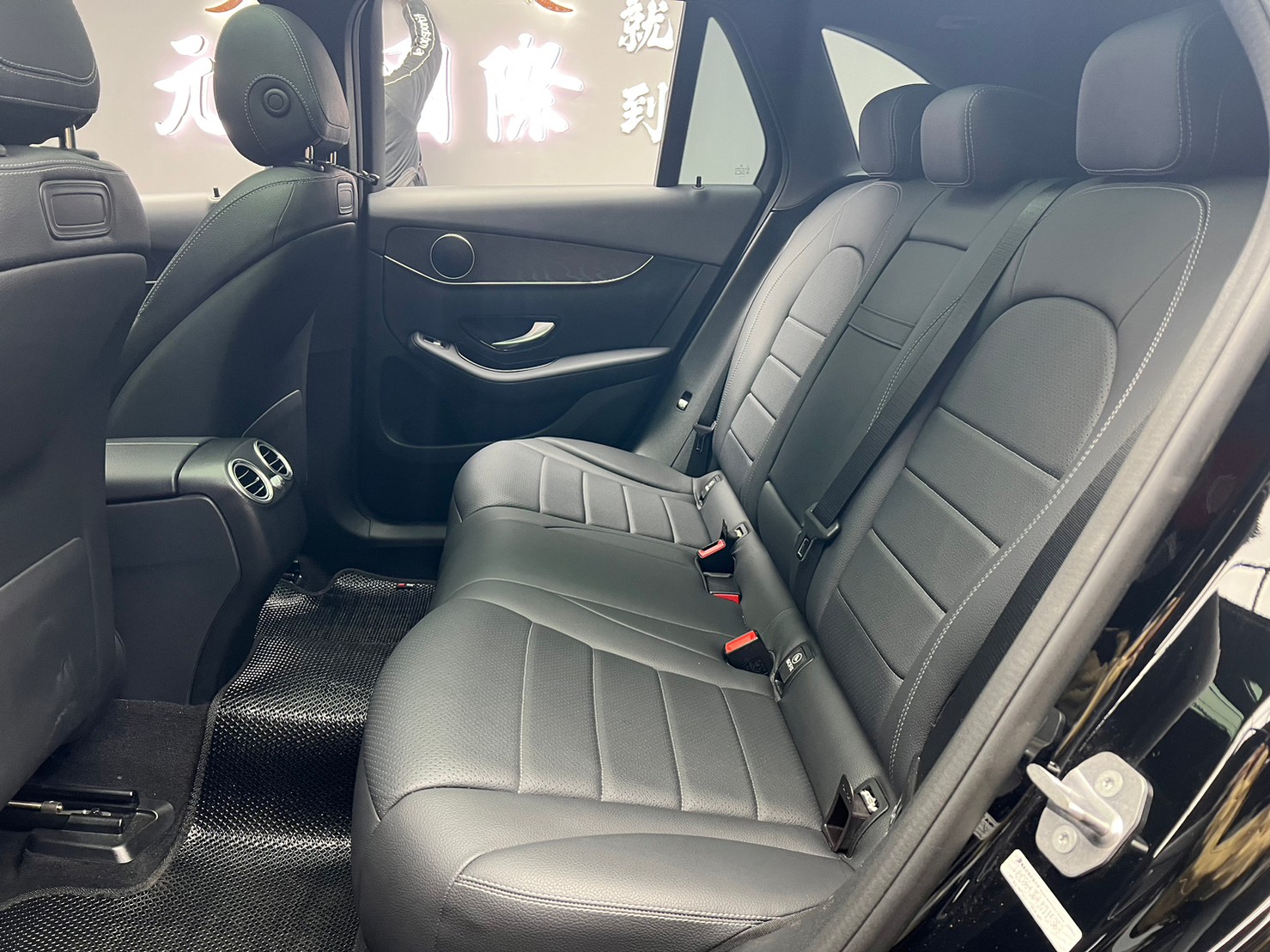 🔥2018 X253 BENZ GLC GLC300 全景天窗/環景/自動停車🔥177【阿龍中古車 0968-691-205】  第2張相片