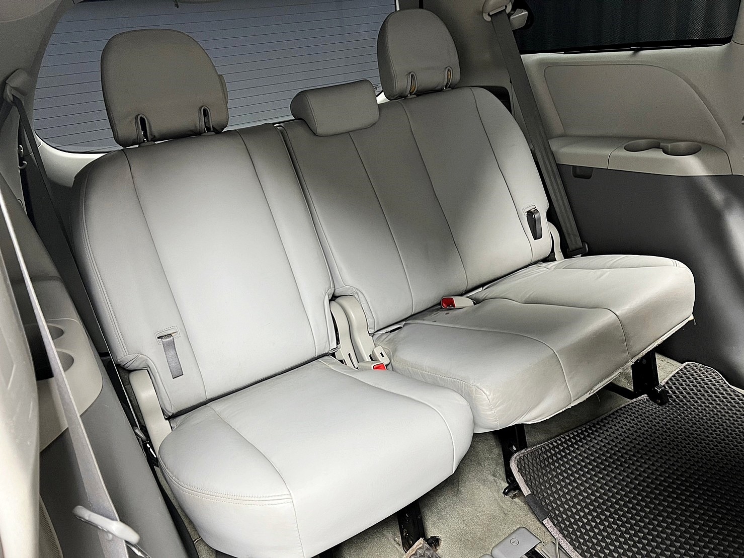 🔥2012 TOYOTA Sienna 3.5 LE 八人座 /雙電滑門/環景 蒙娜麗莎套件🔥113【阿龍中古車 0968-691-205】  第3張相片