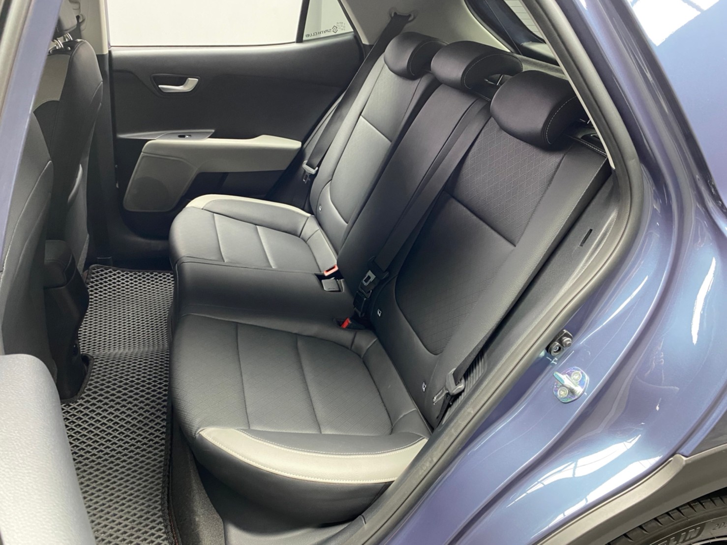 🔥2021 Kia 起亞 Stonic 油電/有跟車/跑2萬新車保固🔥【阿龍中古車 0968-691-205】  第2張相片