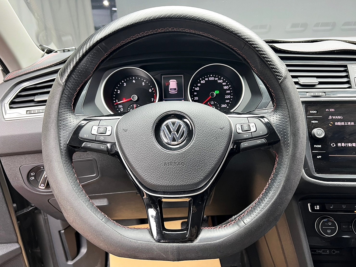 🔥2019式 VW 帝觀 Tiguan 四驅/跟車/電尾門/升級前後包🔥148【阿龍中古車 0968-691-205】  第4張相片