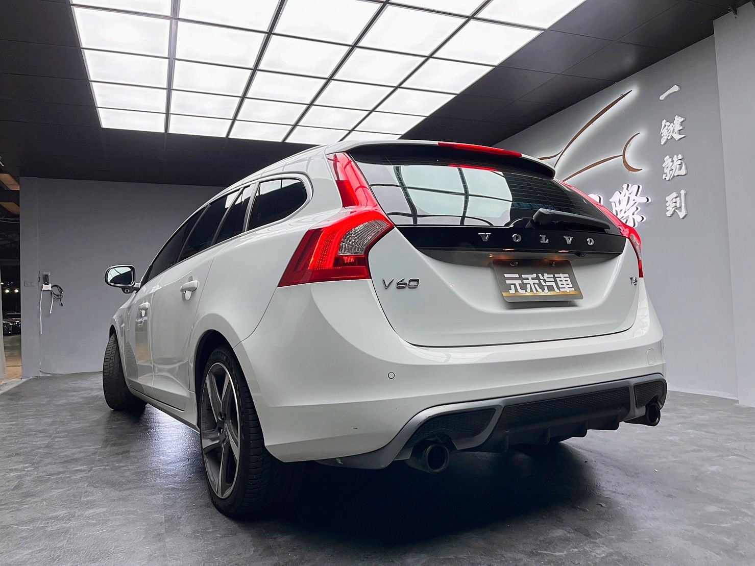 🔥2012 VOLVO V60 T5 R-Design 旅行款/ACC跟車🔥194【阿龍中古車 0968-691-205】  第9張相片