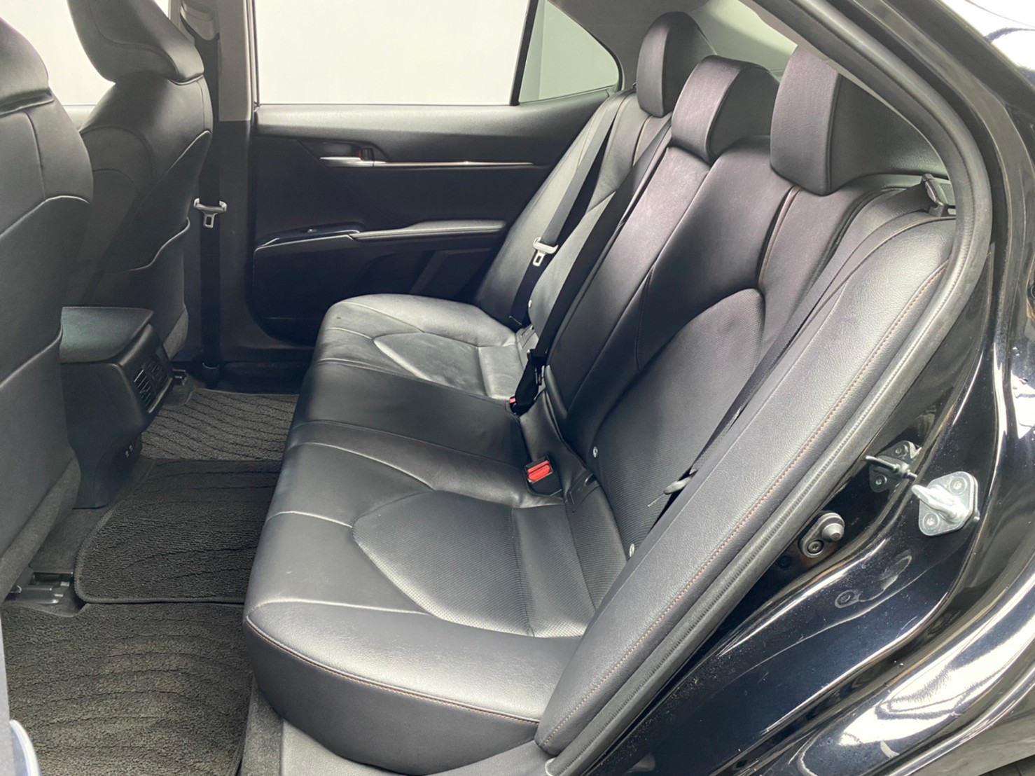 🔥2019 TOYOTA 新款 Camry ACC主動跟車/僅跑2萬水車🔥【112阿龍中古車 0968-691-205】  第3張相片