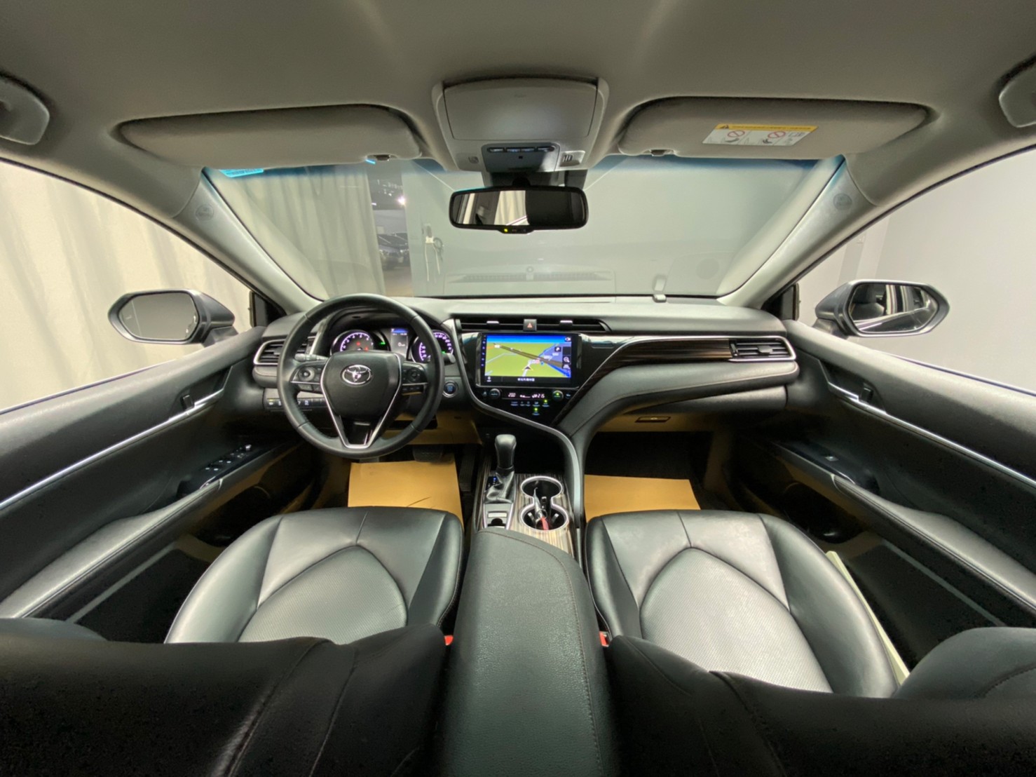 🔥2019 TOYOTA 新款 Camry ACC主動跟車/僅跑2萬水車🔥【112阿龍中古車 0968-691-205】  第6張相片