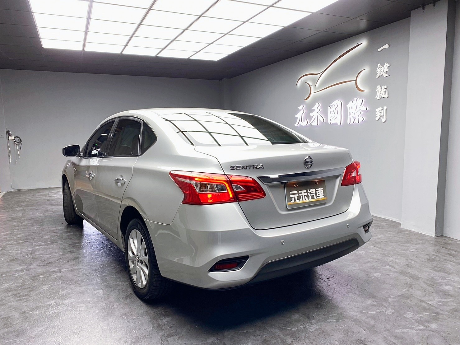 🔥2018 NISSAN 仙草 Sentra 旗艦版/抬顯/省油大空間🔥9【阿龍中古車 0968-691-205】  第3張相片