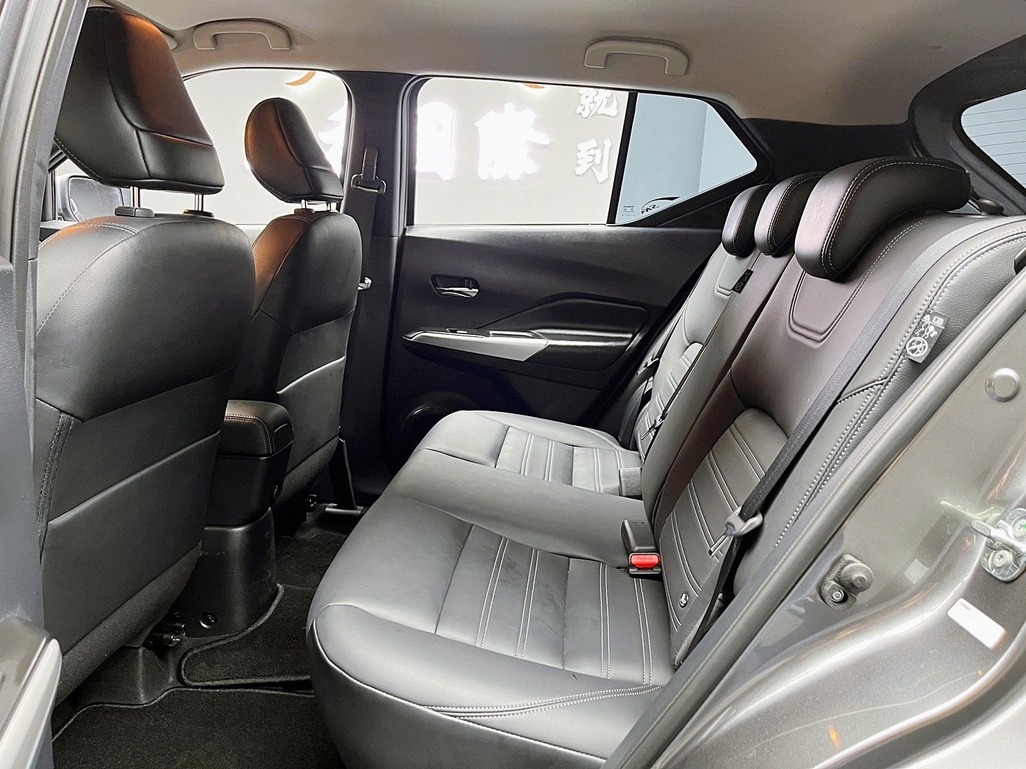 🔥2022式 NISSAN Kicks 環景智行旗艦版/新潮跨界SUV🔥27【阿龍中古車 0968-691-205】  第3張相片