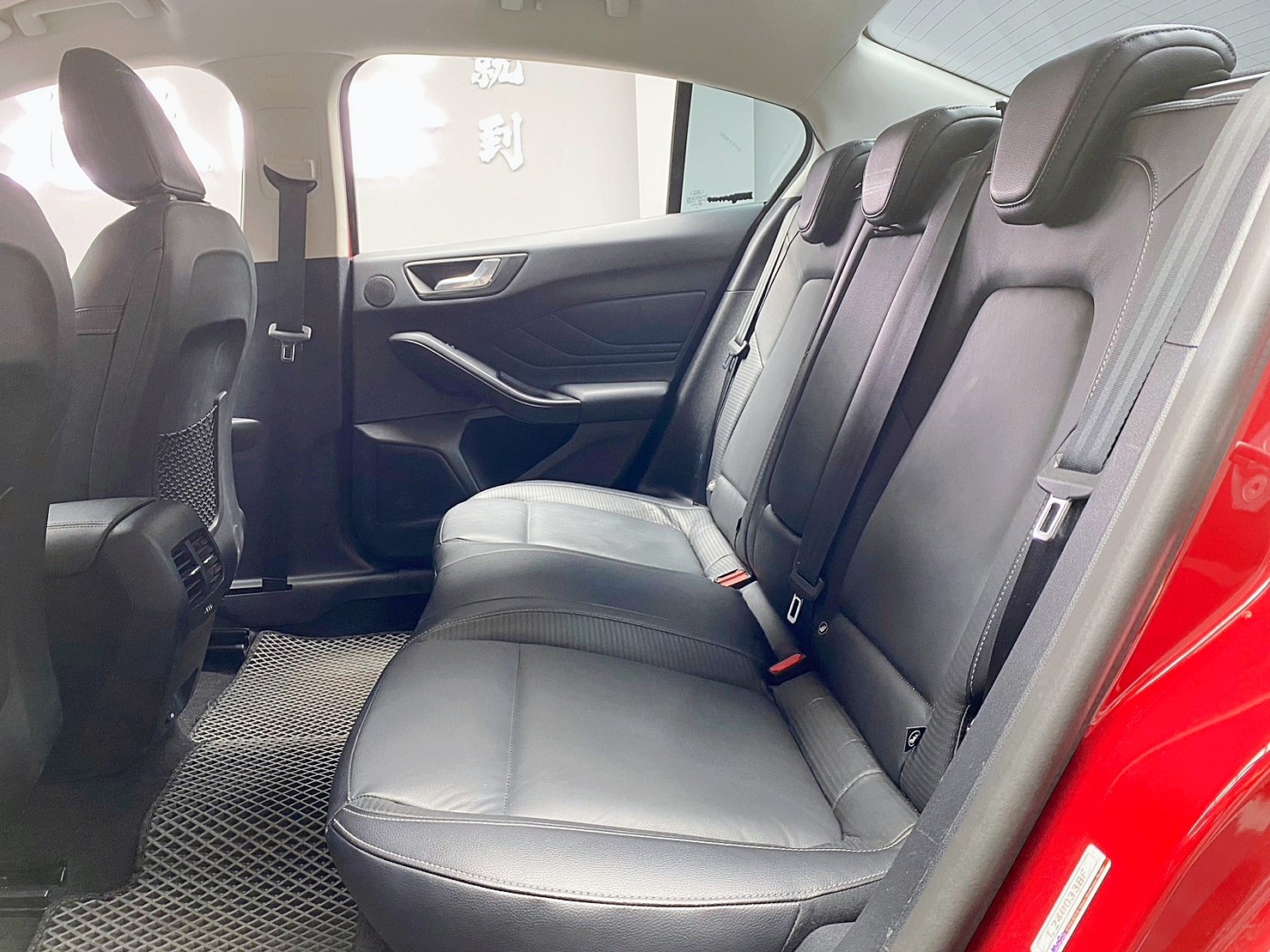 🔥2020 Focus 4D EcoBoost 182 17 SLA 吸睛跑車紅🔥163【阿龍中古車 0968-691-205】  第7張相片