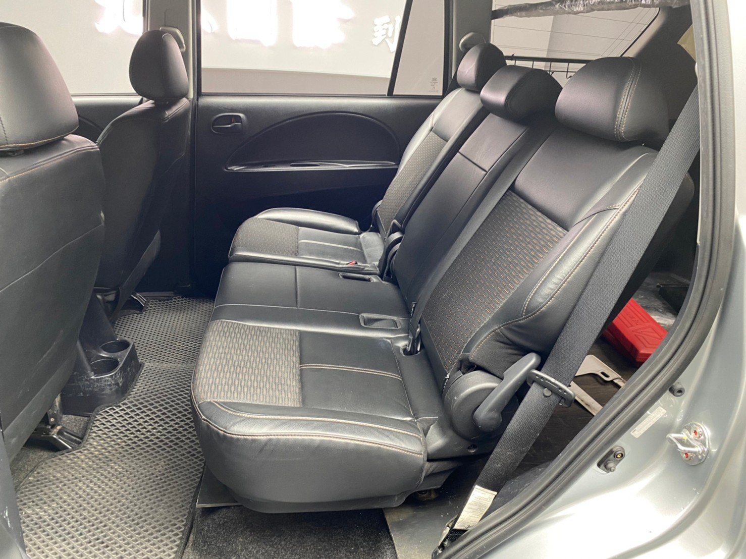 🔥2021式 CMC Zinger 霸氣頭燈 超值國產MPV🔥(008)【阿龍中古車 0968-691-205】  第4張相片
