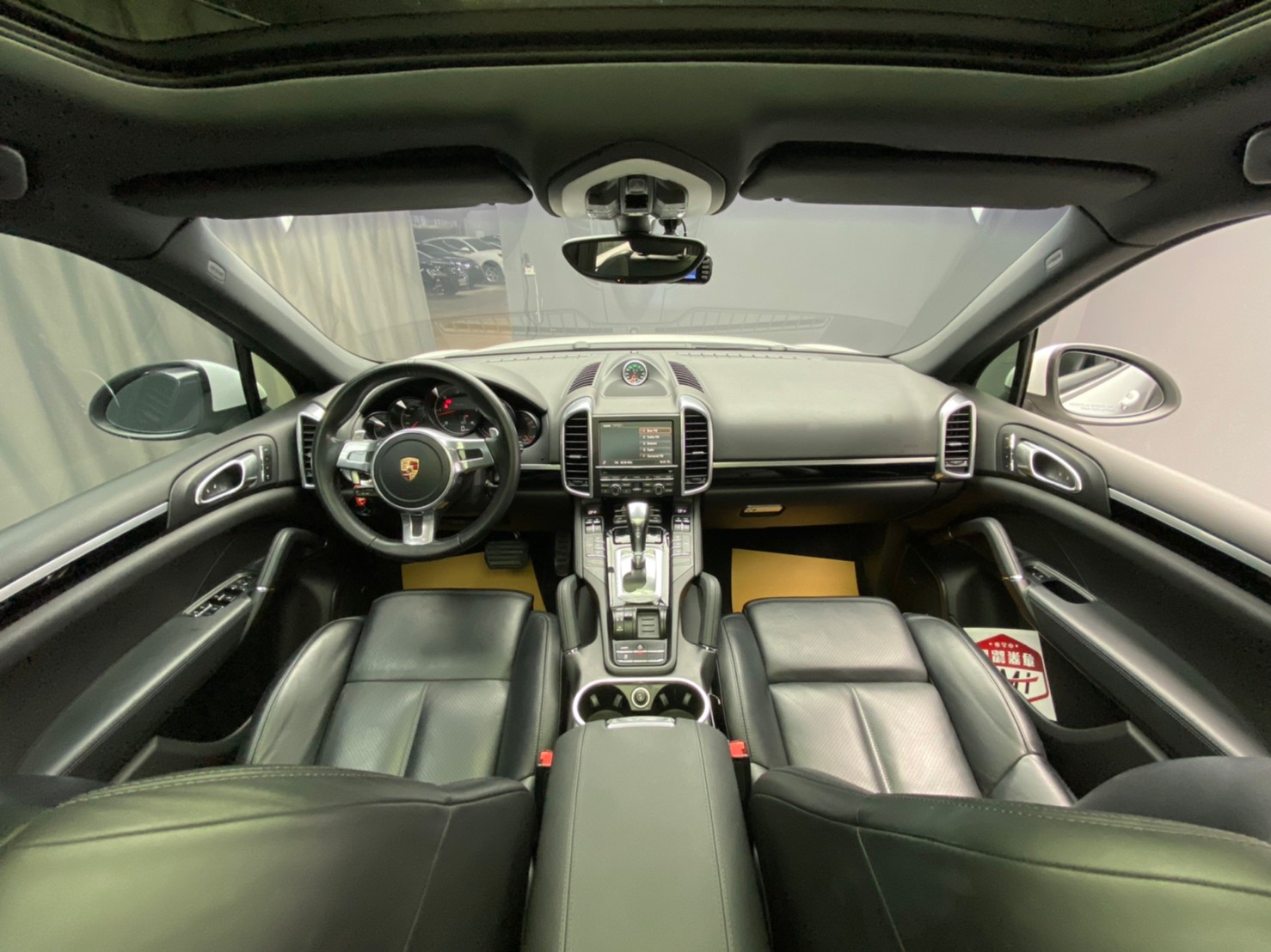🔥2014  Cayenne Diesel 柴油凱燕 稀有白金版 全景天窗四驅🔥(195)【阿龍中古車 0968-691-205】  第5張相片