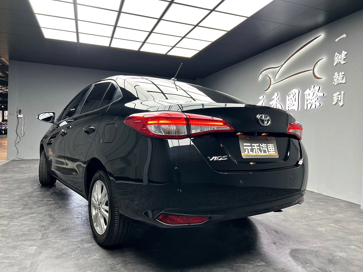 🔥2019 小改款 Vios 豪華版 好開好養超高CP值🔥(173)【阿龍中古車 0968-691-205】  第2張相片